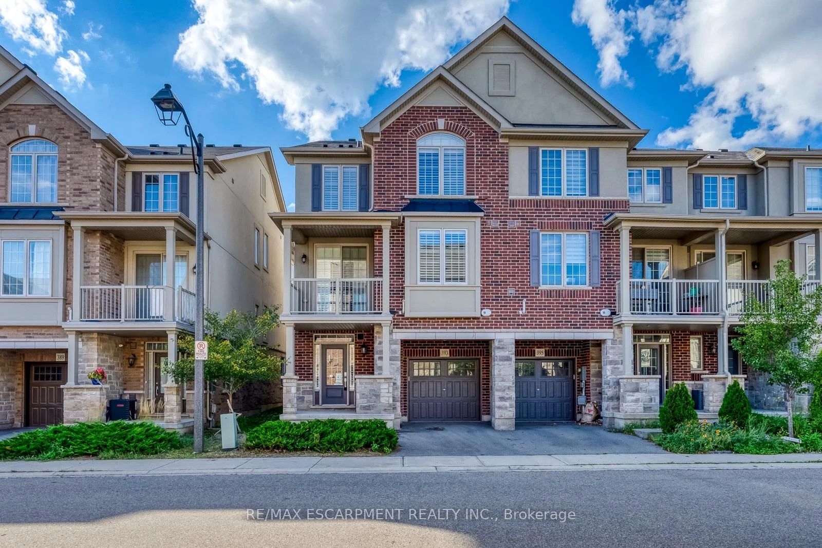 Photo 2 of 393 Grantham Common, Oakville, Joshua Meadows — HOMEH