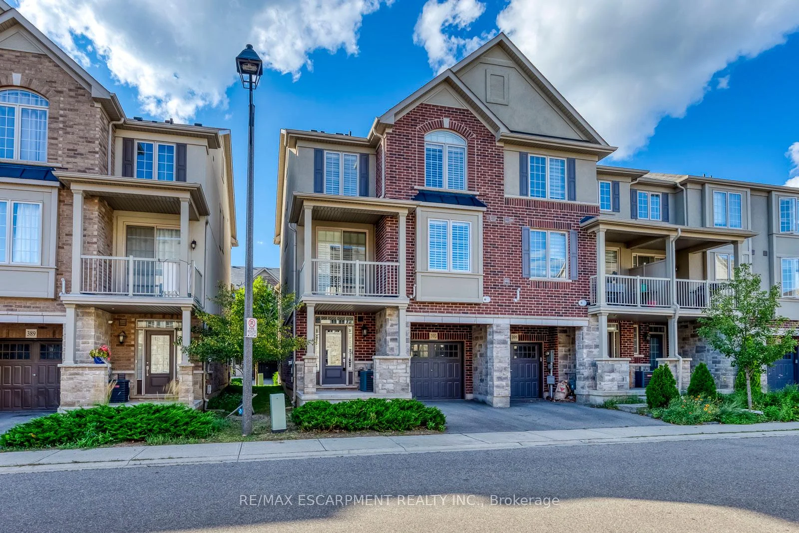 Photo 6 of 393 Grantham Common, Oakville, Joshua Meadows — HOMEH
