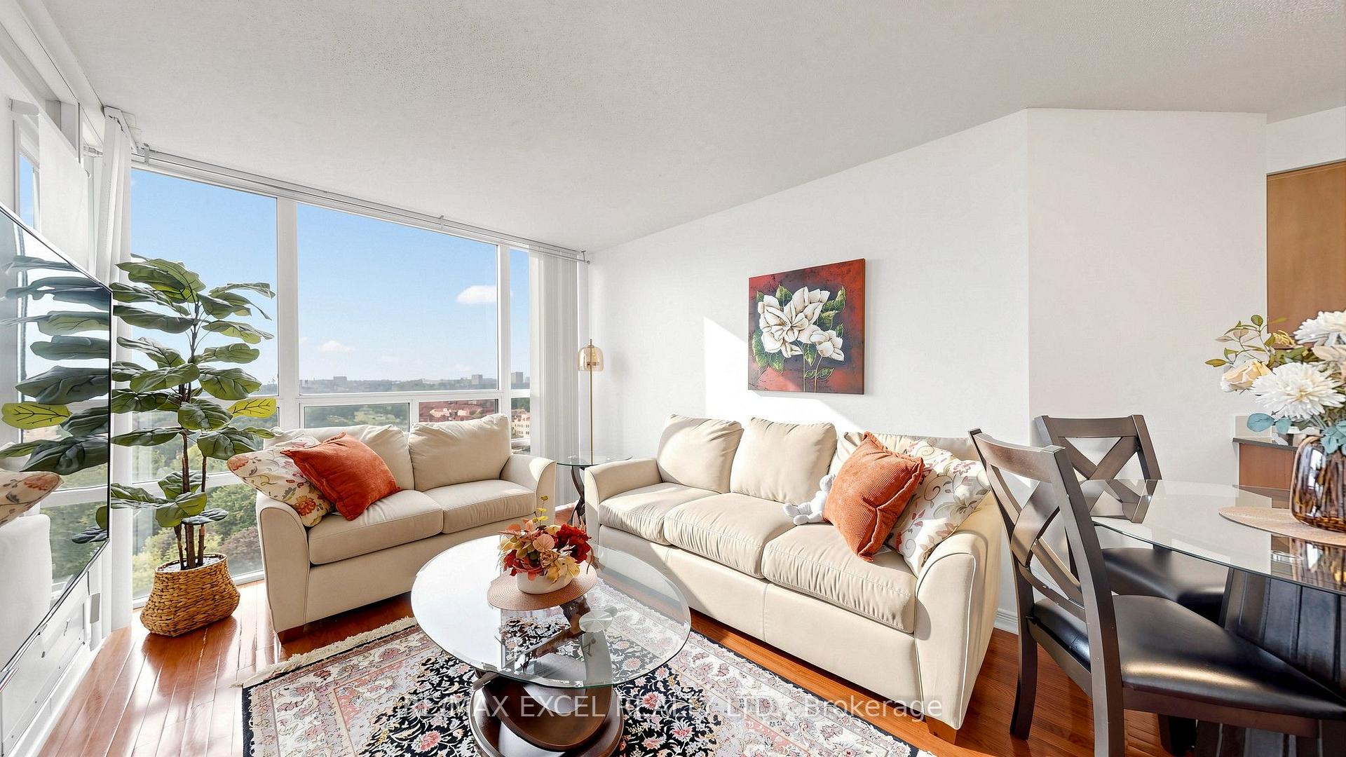 Photo 7 of Unit 1603, 509 Beecroft Road, North York, Willowdale West — HOMEH