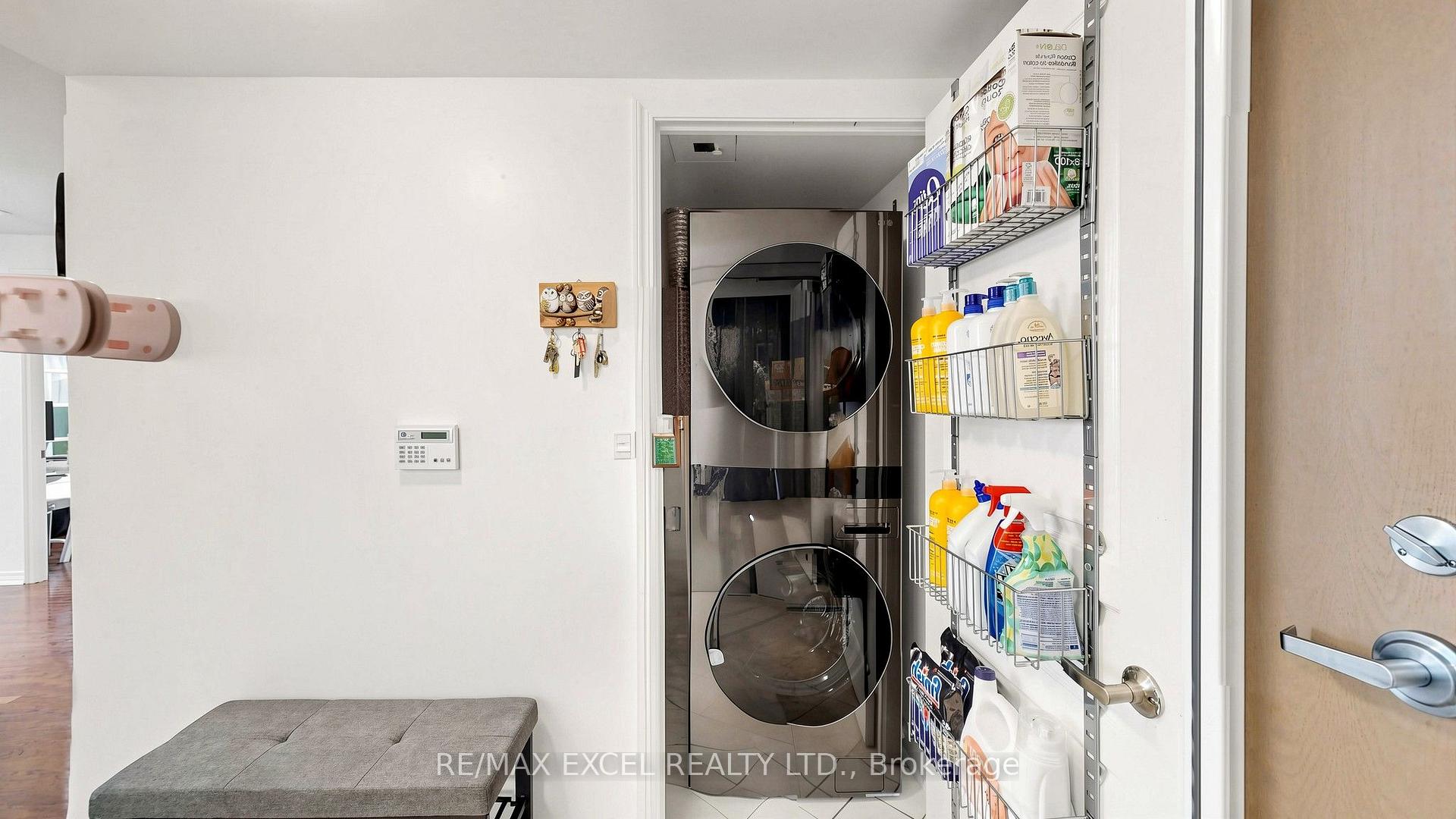 Photo 25 of Unit 1603, 509 Beecroft Road, North York, Willowdale West — HOMEH