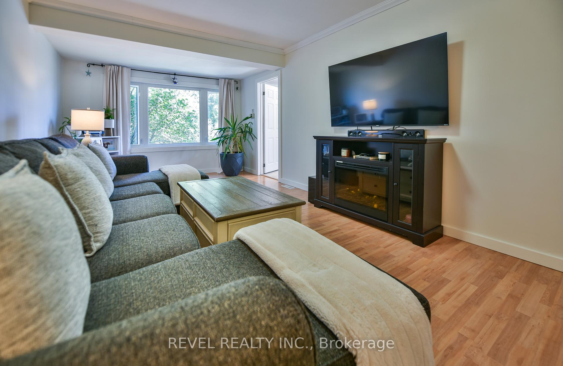 Photo 18 of 25 Shamrock Avenue, Timmins, TM - Outside East — HOMEH