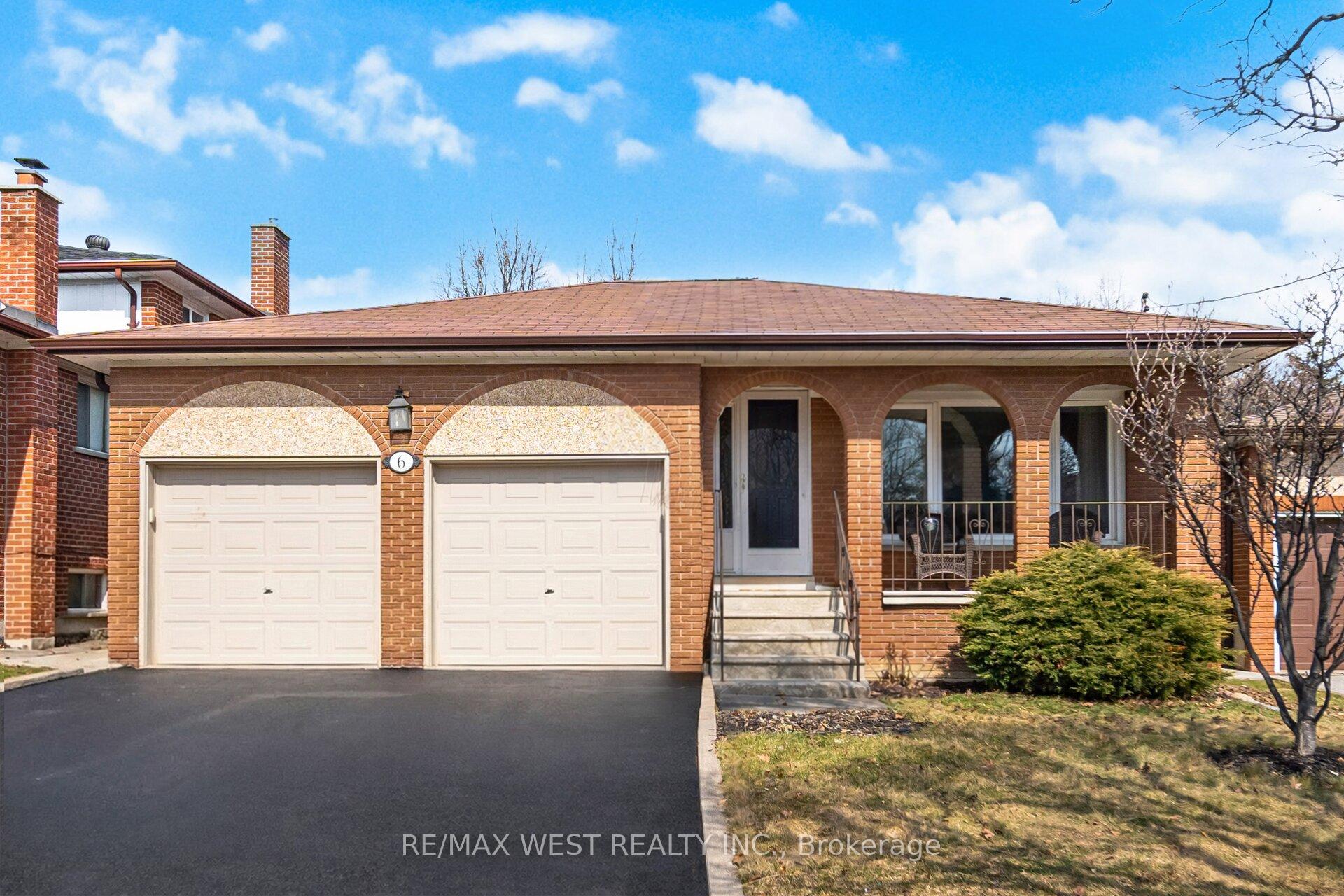 Photo 1 of 6 Disan Court, Etobicoke, Thistletown-Beaumonde Heights — HOMEH