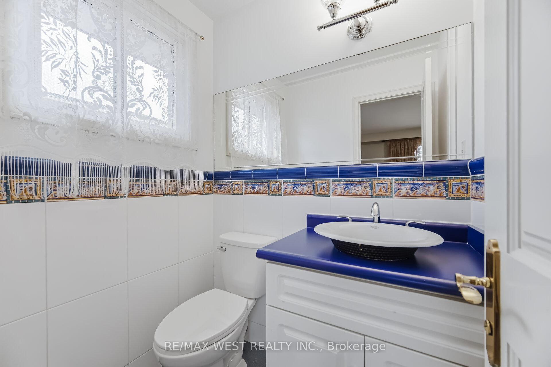 Photo 19 of 6 Disan Court, Etobicoke, Thistletown-Beaumonde Heights — HOMEH