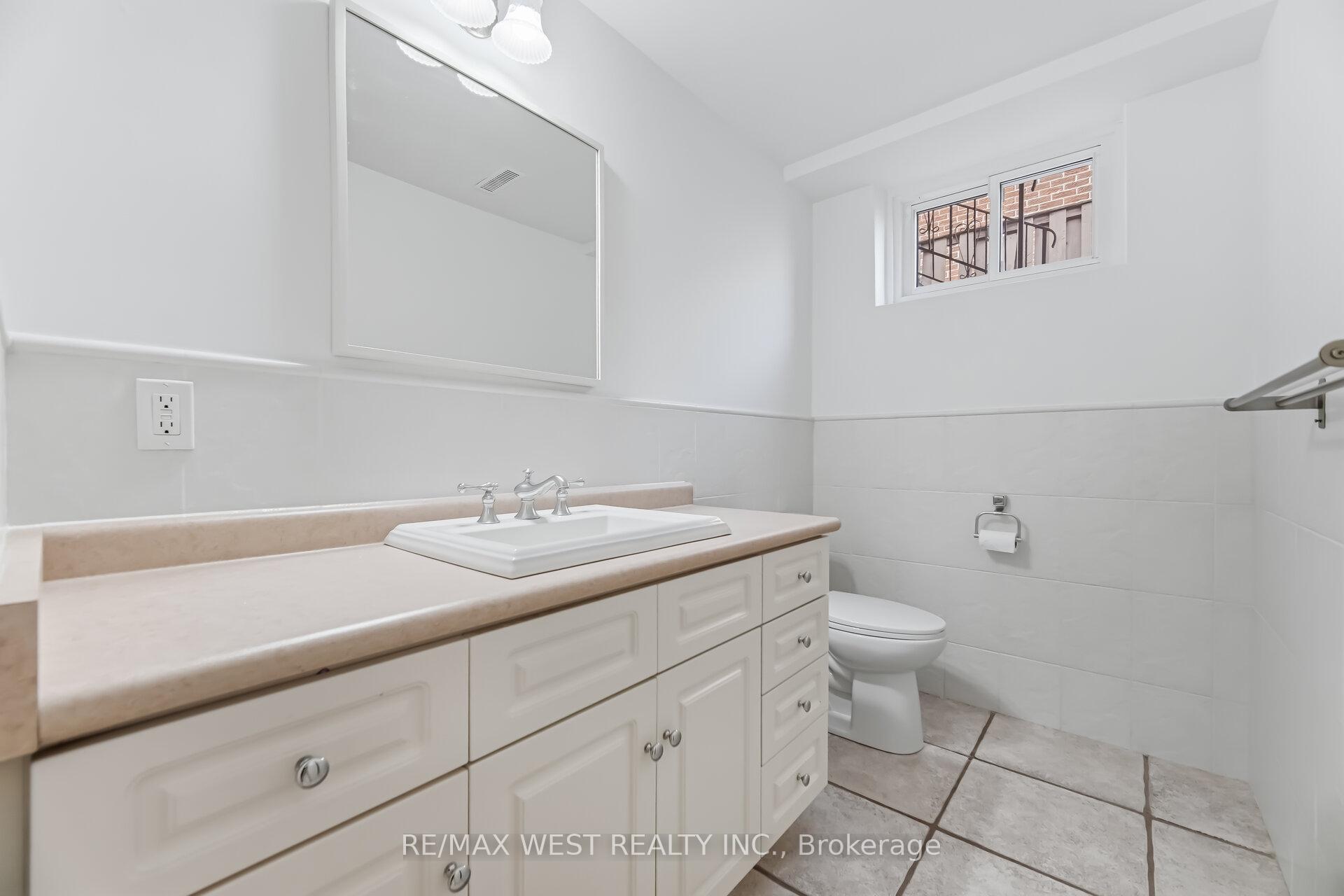 Photo 28 of 6 Disan Court, Etobicoke, Thistletown-Beaumonde Heights — HOMEH
