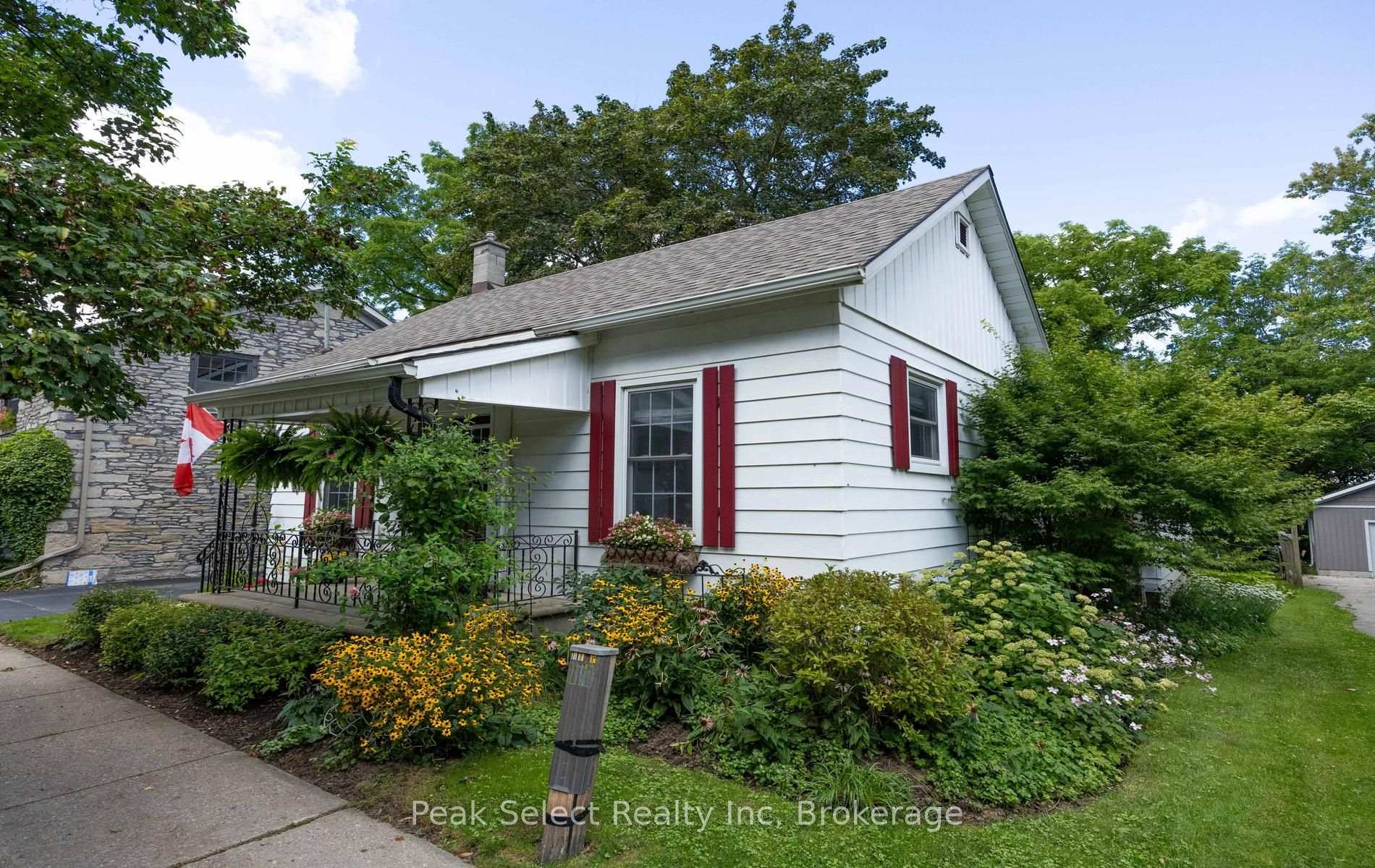 Photo 2 of 353 Queen Street E, St. Marys — HOMEH