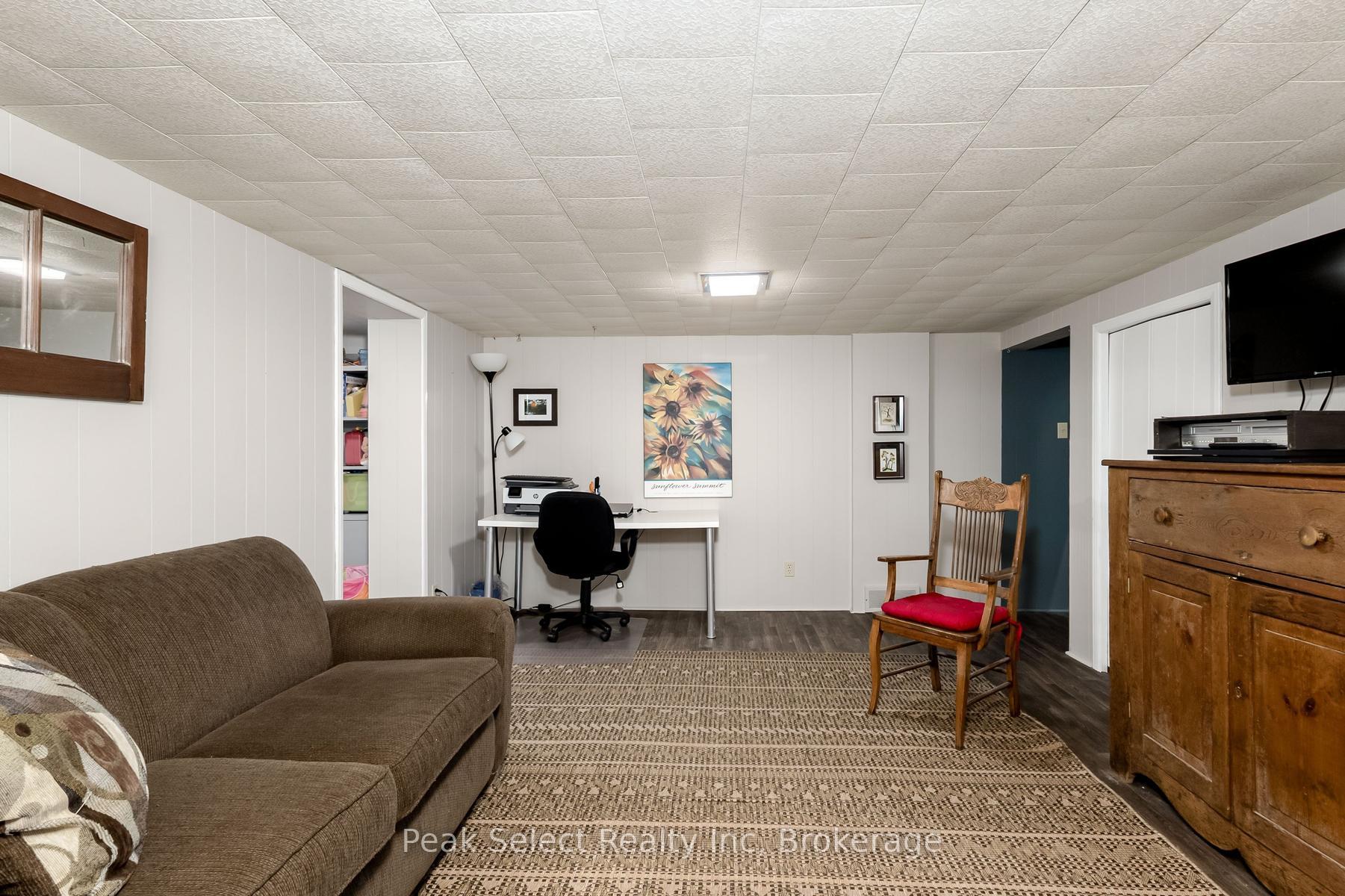 Photo 30 of 353 Queen Street E, St. Marys — HOMEH