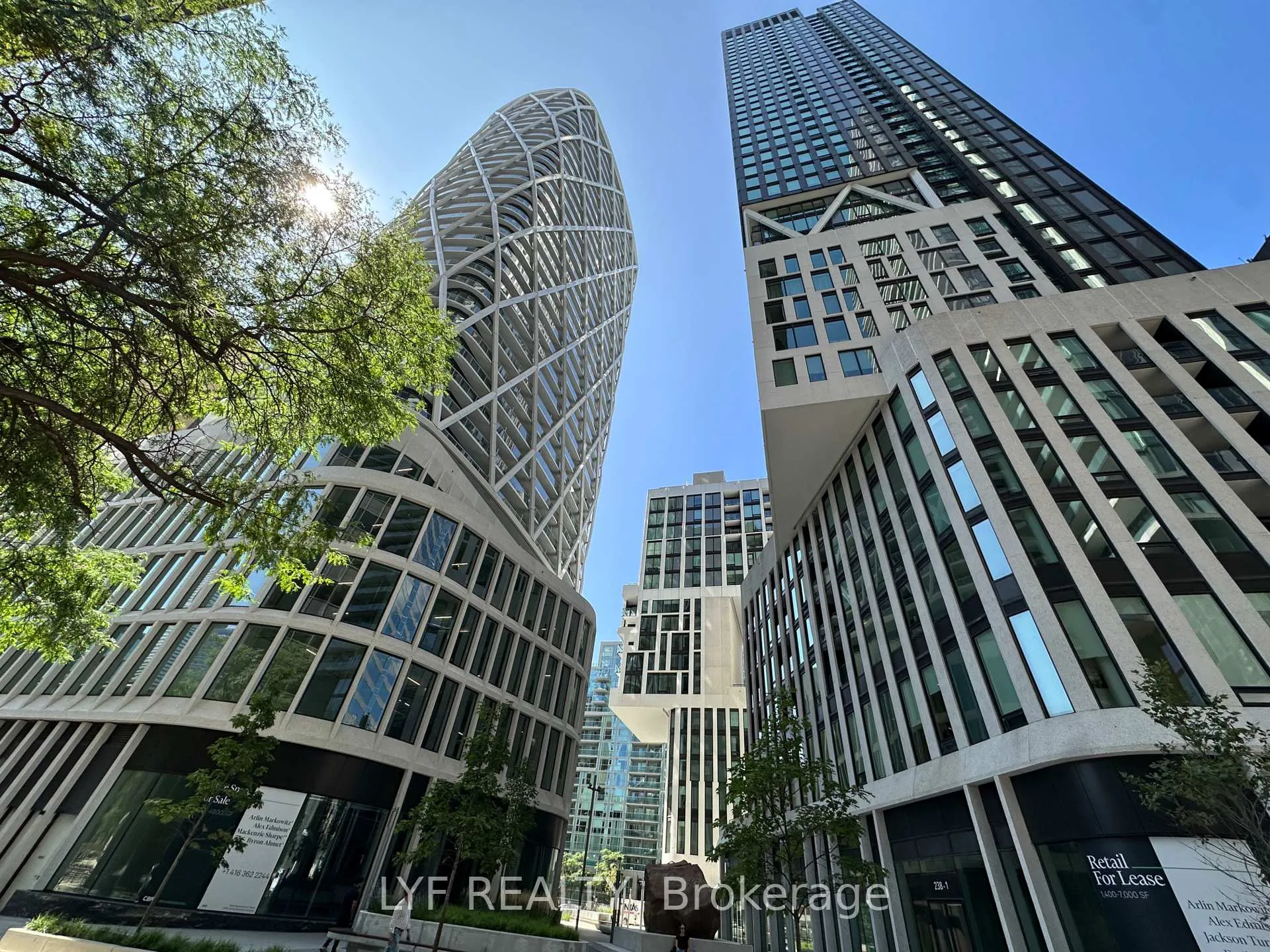 Photo of Unit 1728, 230 Simcoe Street