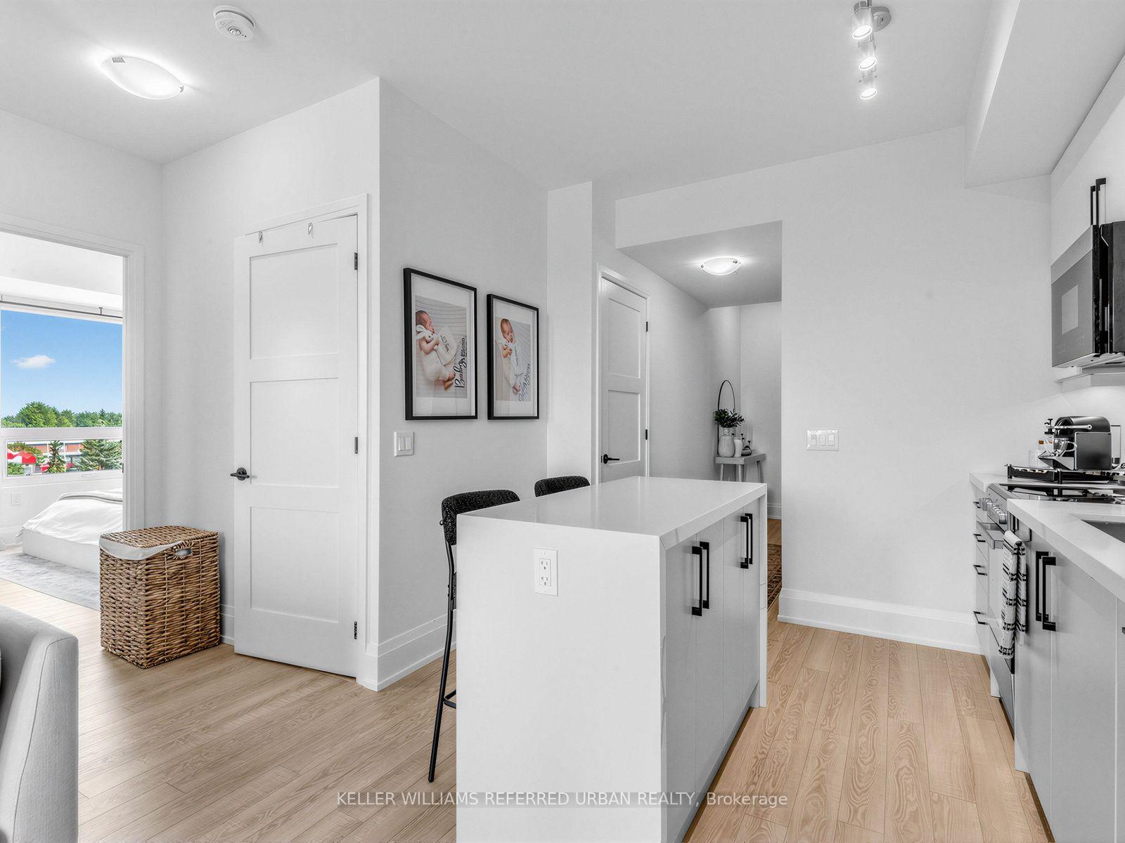 Photo 5 of Unit 440, 2075 King Road, King, King City — HOMEH