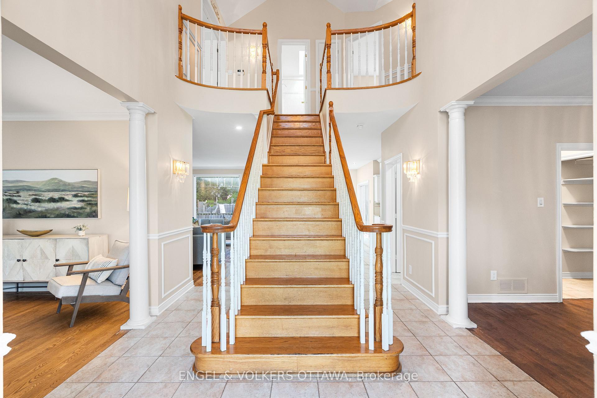 Photo 2 of 5 Cassone Court, Ottawa, Pineglen — HOMEH