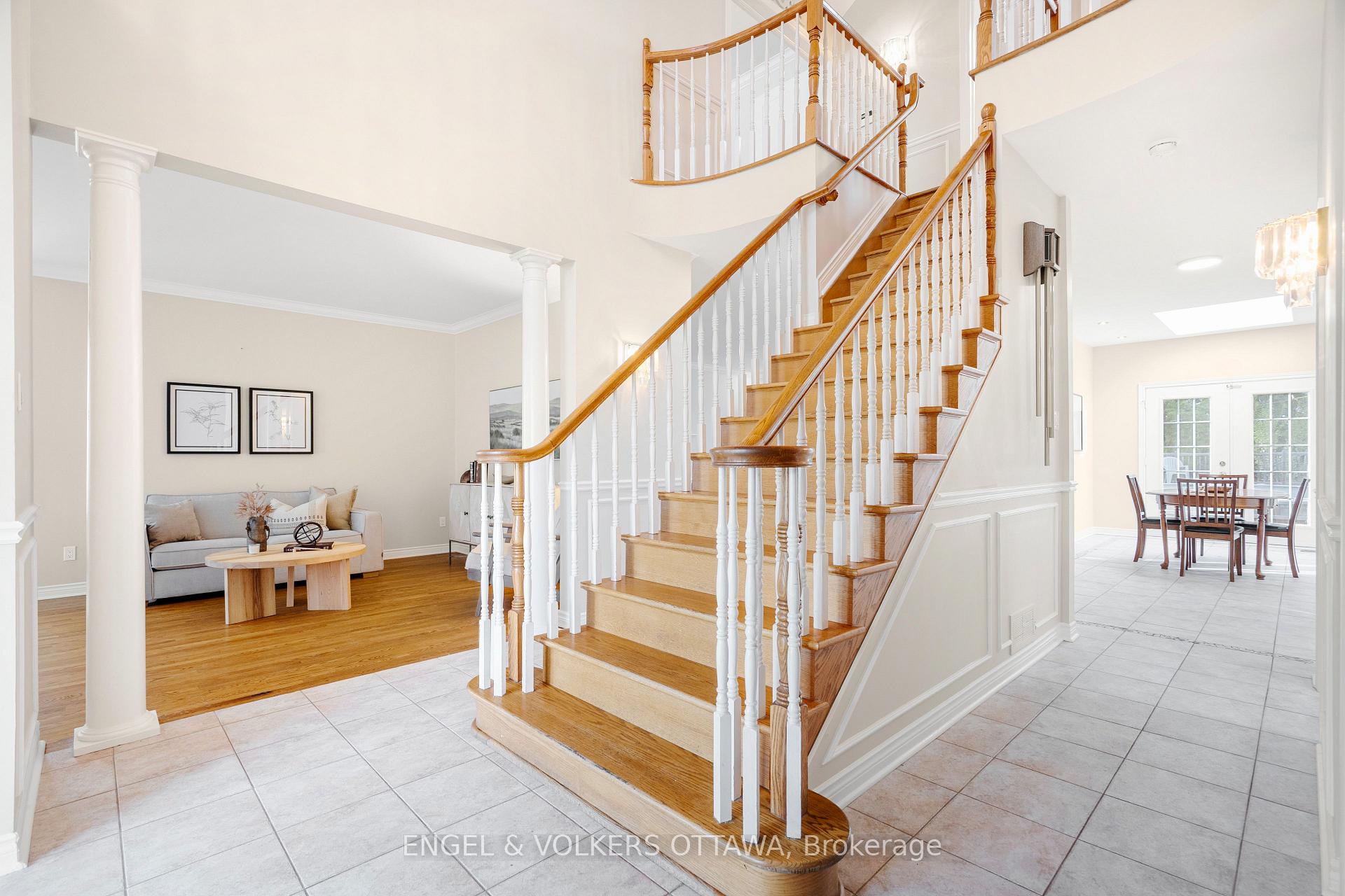 Photo 4 of 5 Cassone Court, Ottawa, Pineglen — HOMEH