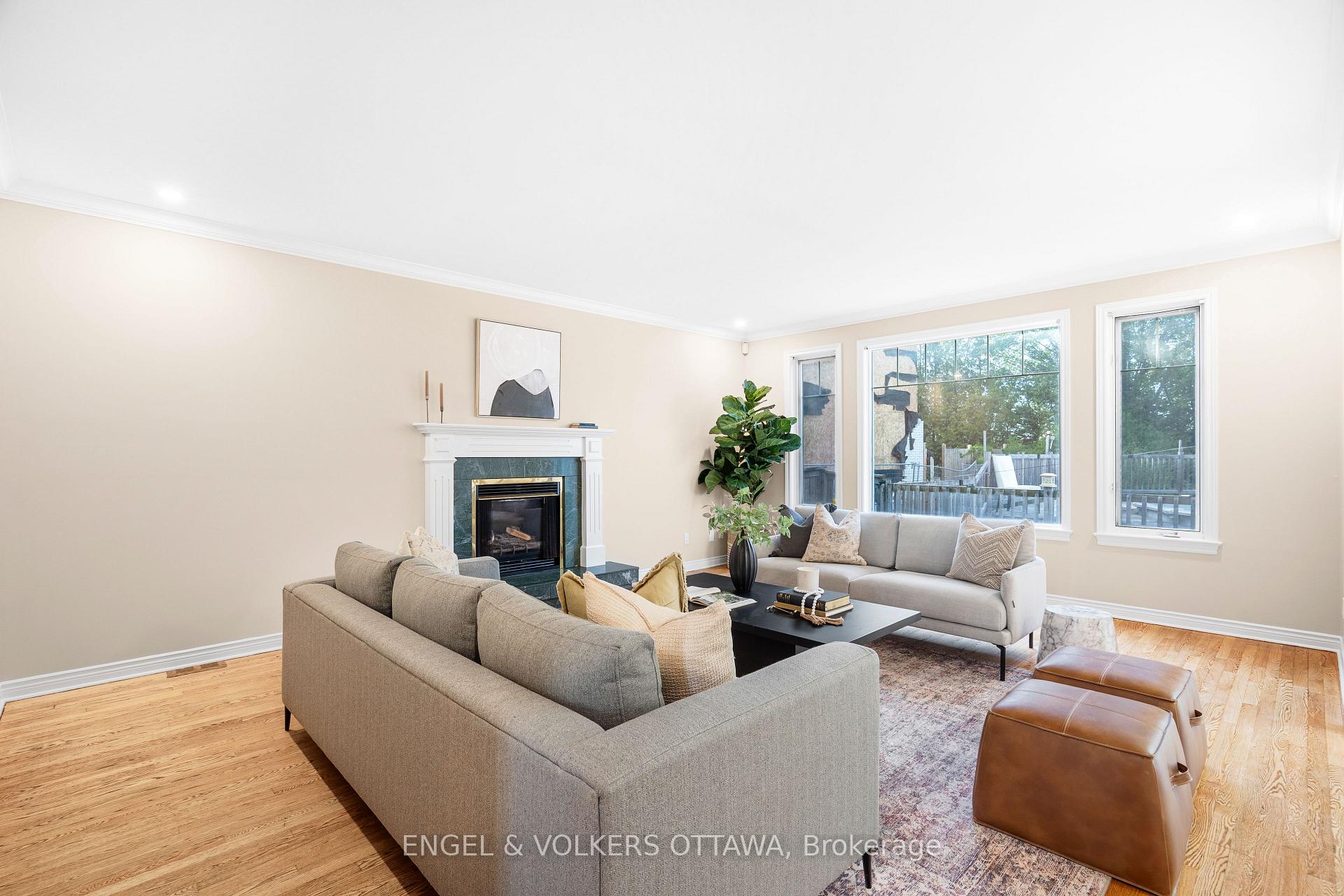Photo 10 of 5 Cassone Court, Ottawa, Pineglen — HOMEH