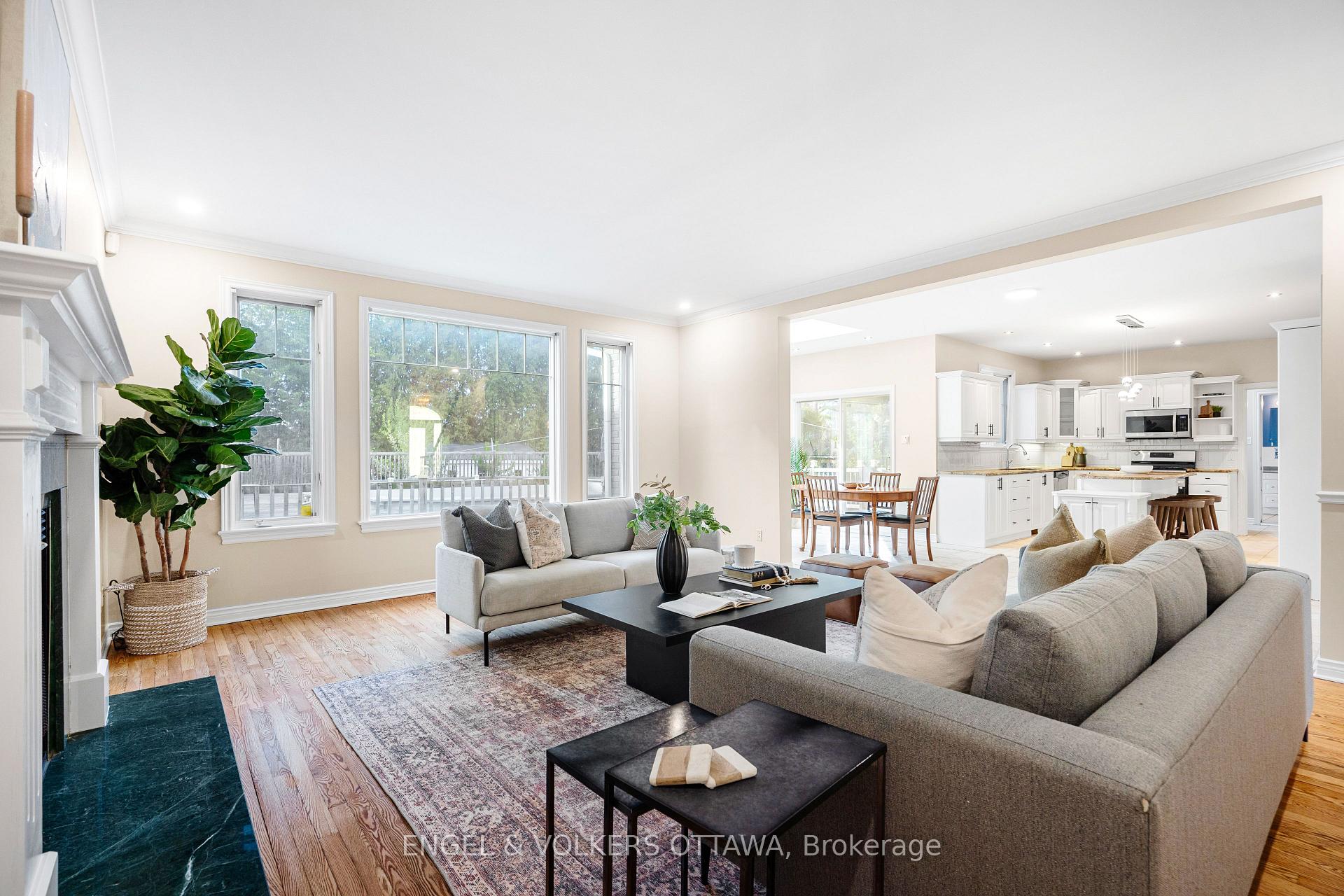 Photo 12 of 5 Cassone Court, Ottawa, Pineglen — HOMEH