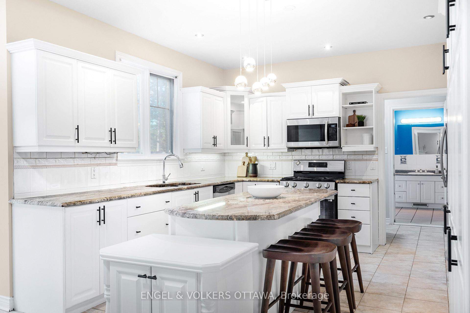 Photo 14 of 5 Cassone Court, Ottawa, Pineglen — HOMEH