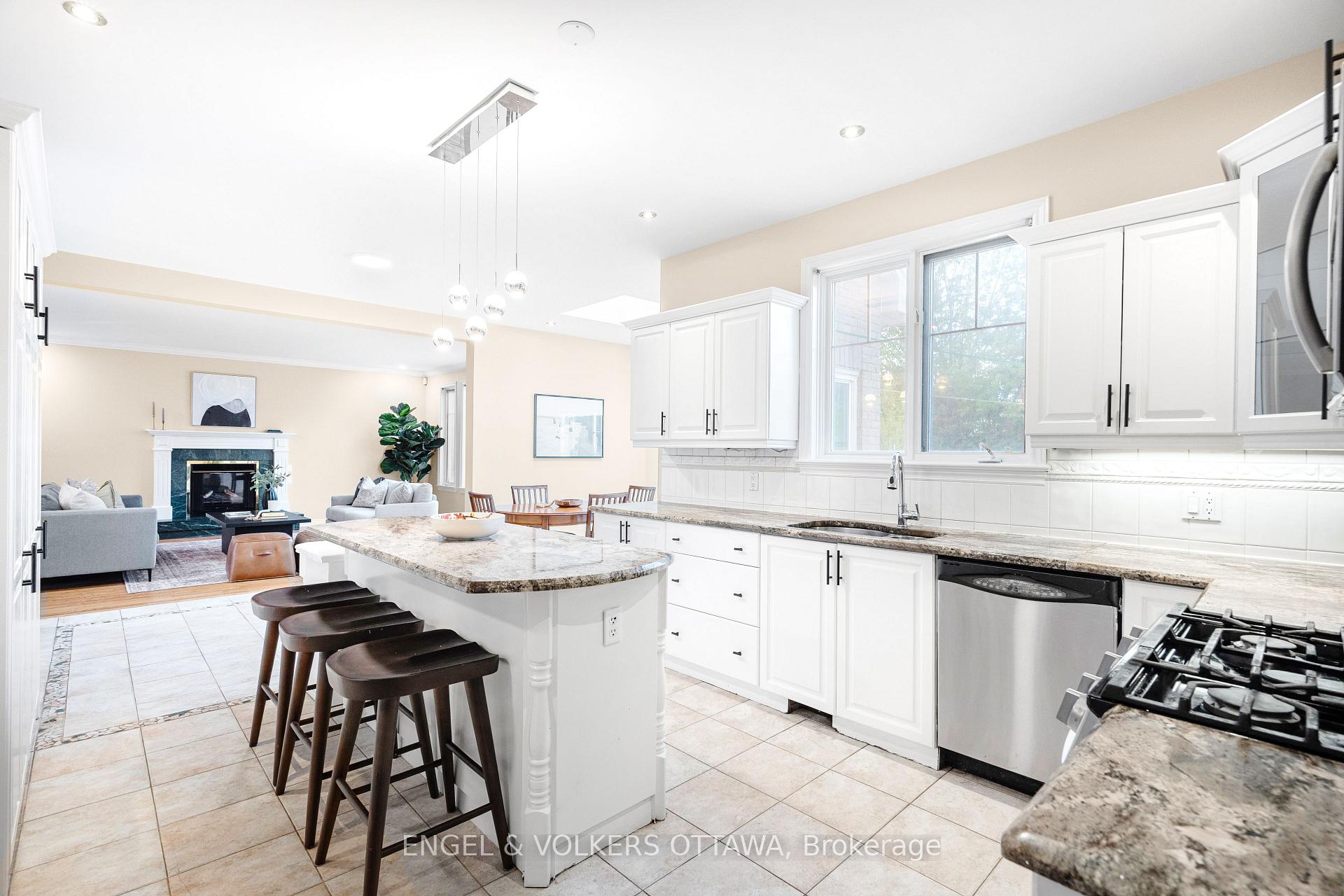 Photo 16 of 5 Cassone Court, Ottawa, Pineglen — HOMEH