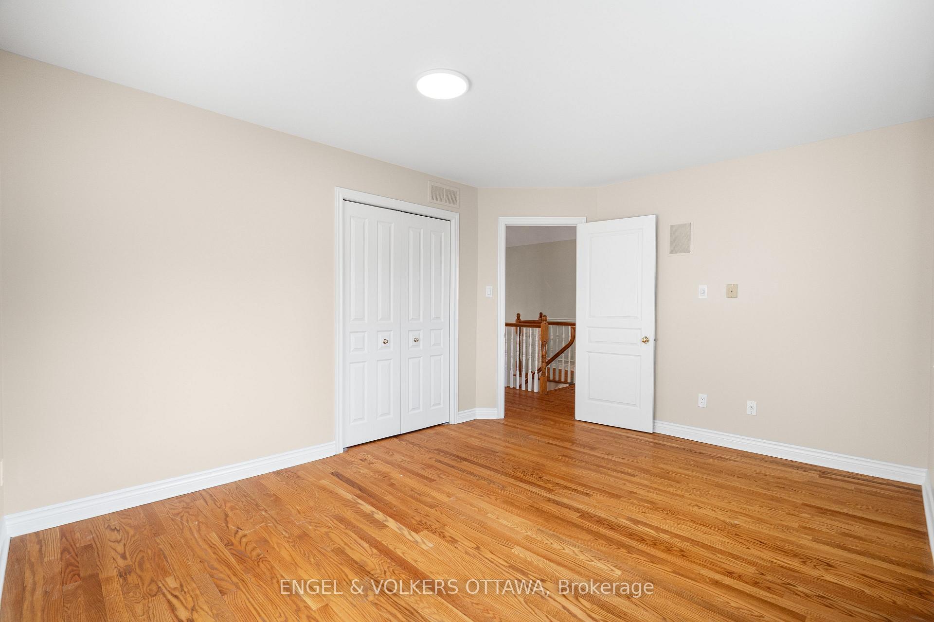 Photo 36 of 5 Cassone Court, Ottawa, Pineglen — HOMEH