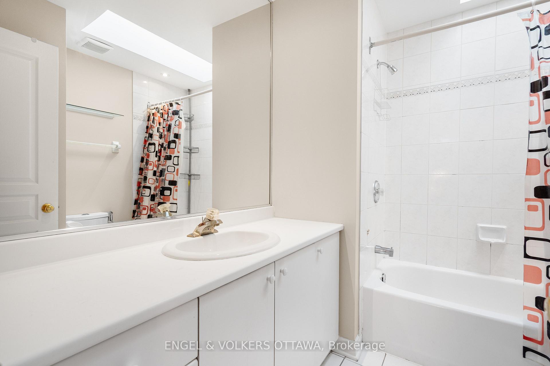 Photo 37 of 5 Cassone Court, Ottawa, Pineglen — HOMEH