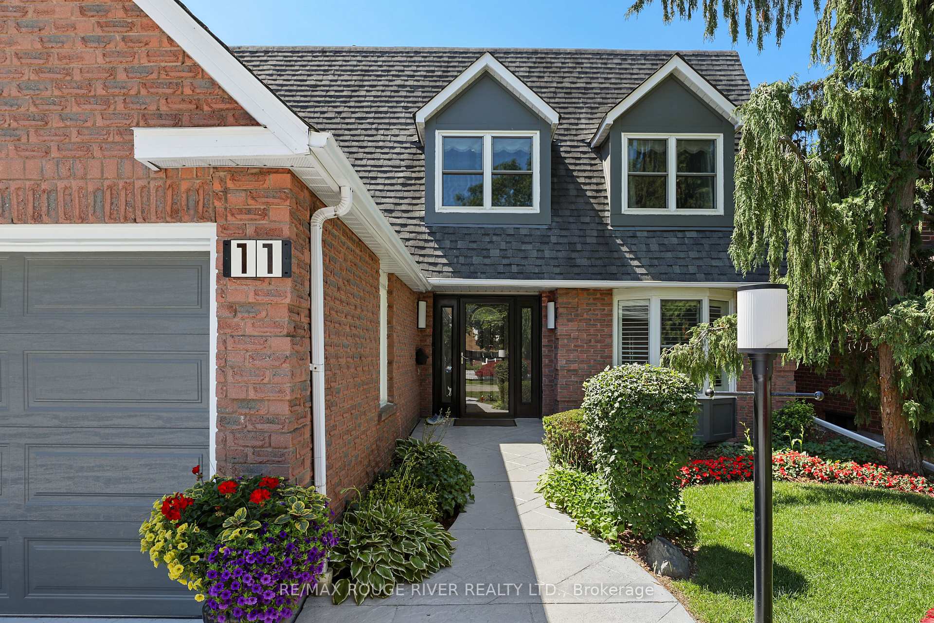 Photo 2 of 11 Canmore Boulevard, Scarborough, Highland Creek — HOMEH