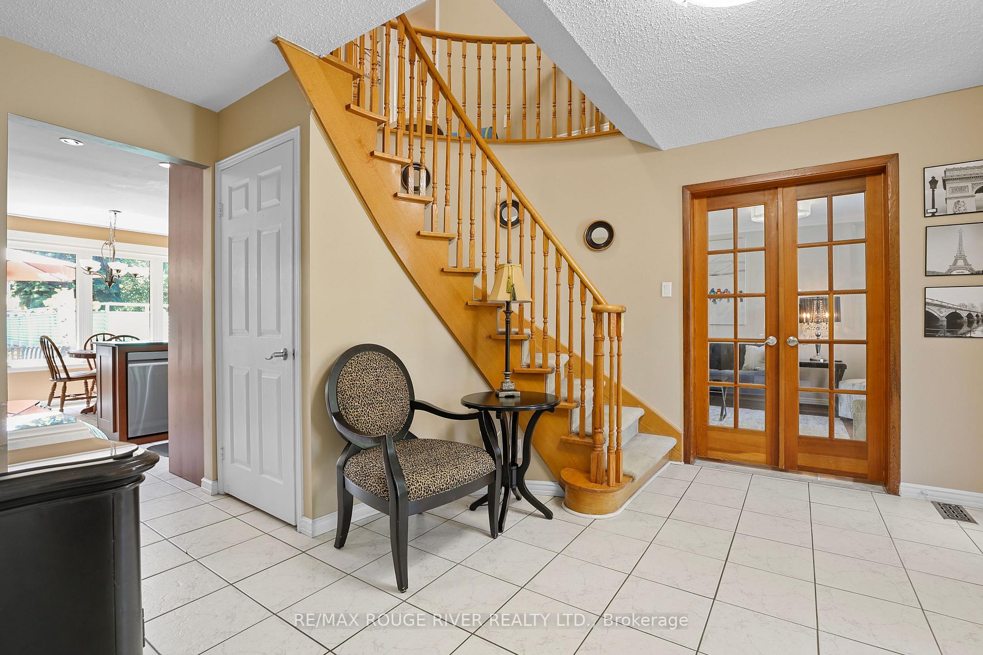 Photo 3 of 11 Canmore Boulevard, Scarborough, Highland Creek — HOMEH