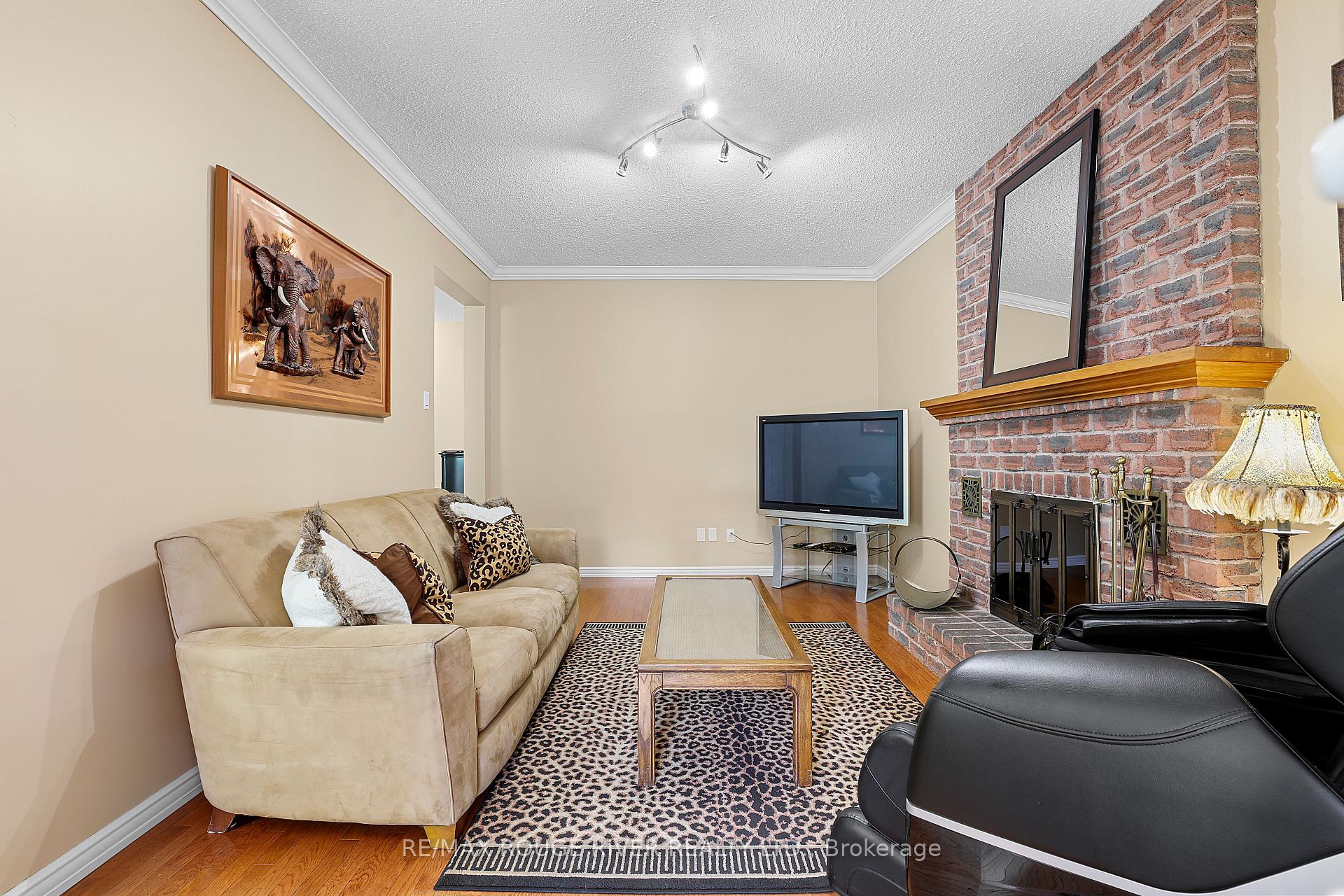 Photo 17 of 11 Canmore Boulevard, Scarborough, Highland Creek — HOMEH