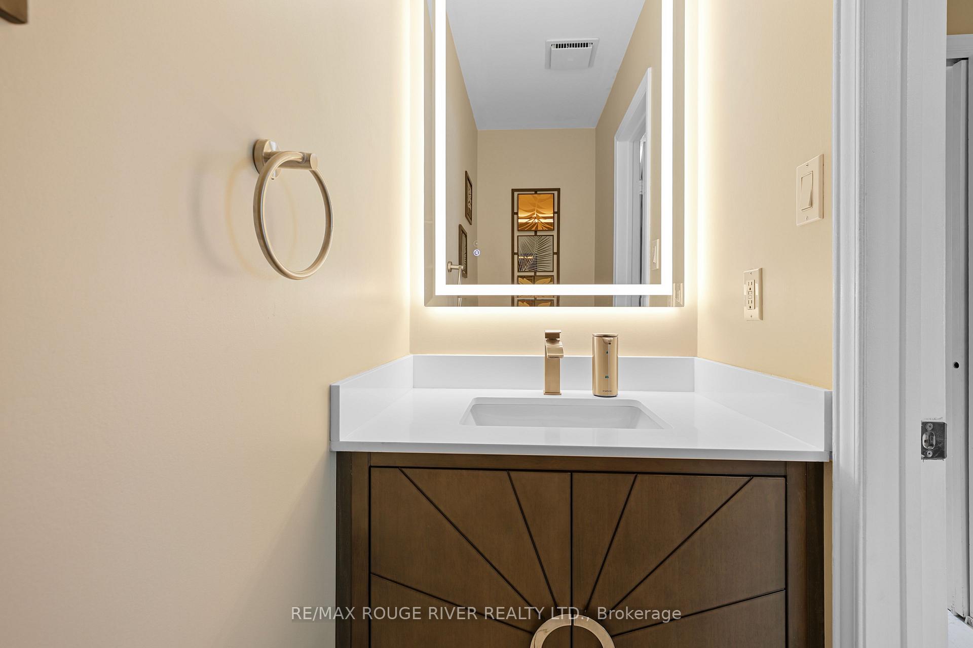 Photo 20 of 11 Canmore Boulevard, Scarborough, Highland Creek — HOMEH
