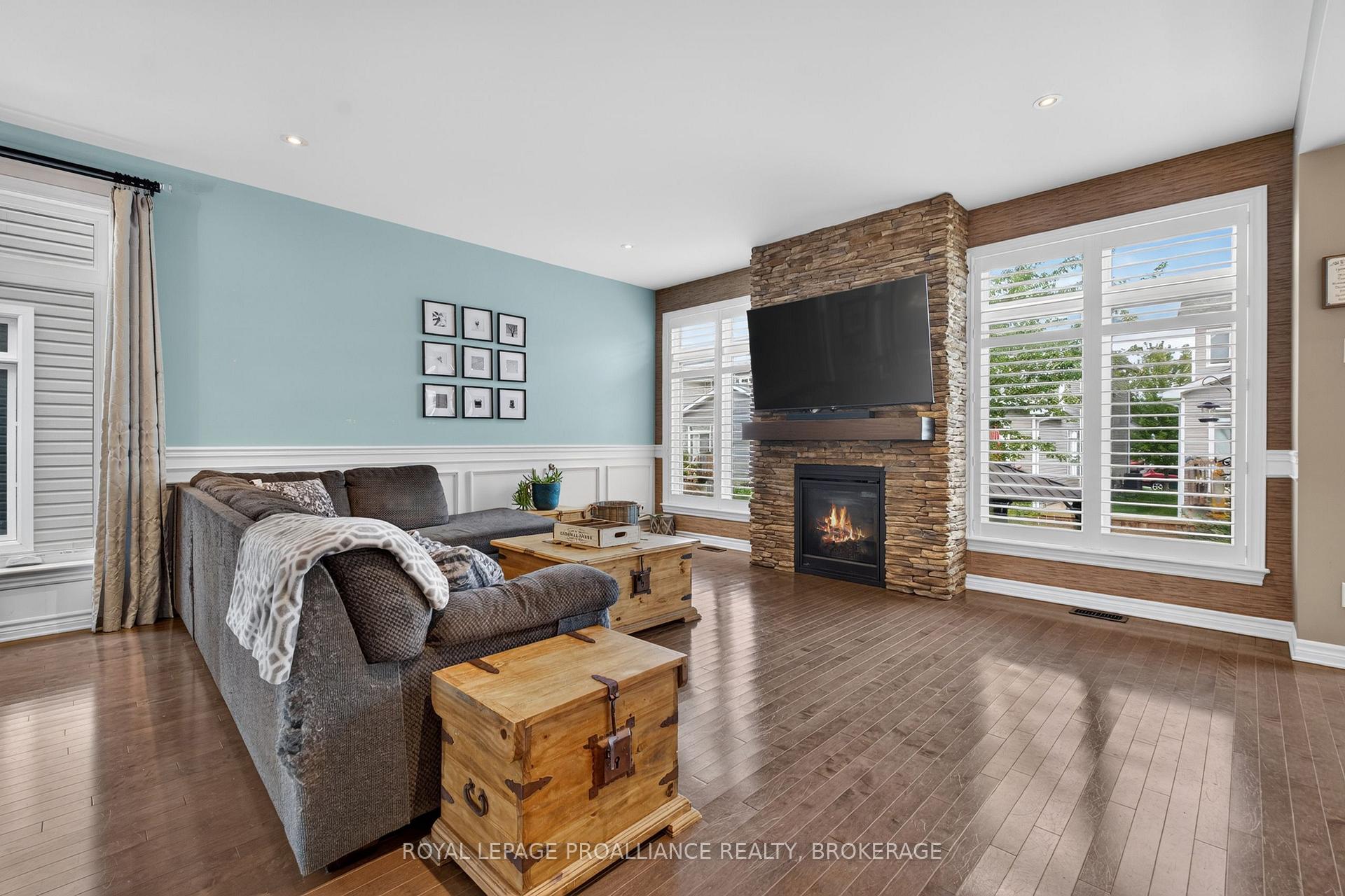 Photo 10 of 1118 Escala Crescent, Kingston, City Northwest — HOMEH