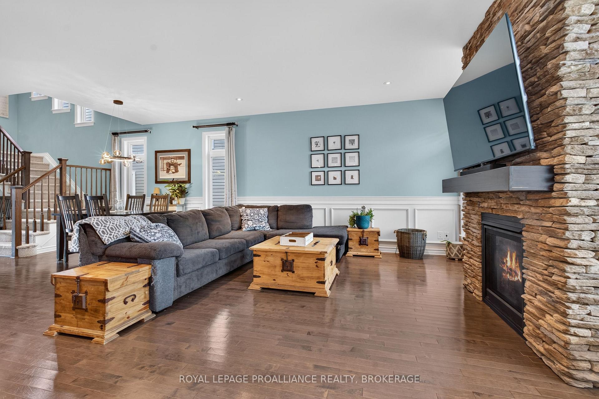 Photo 11 of 1118 Escala Crescent, Kingston, City Northwest — HOMEH
