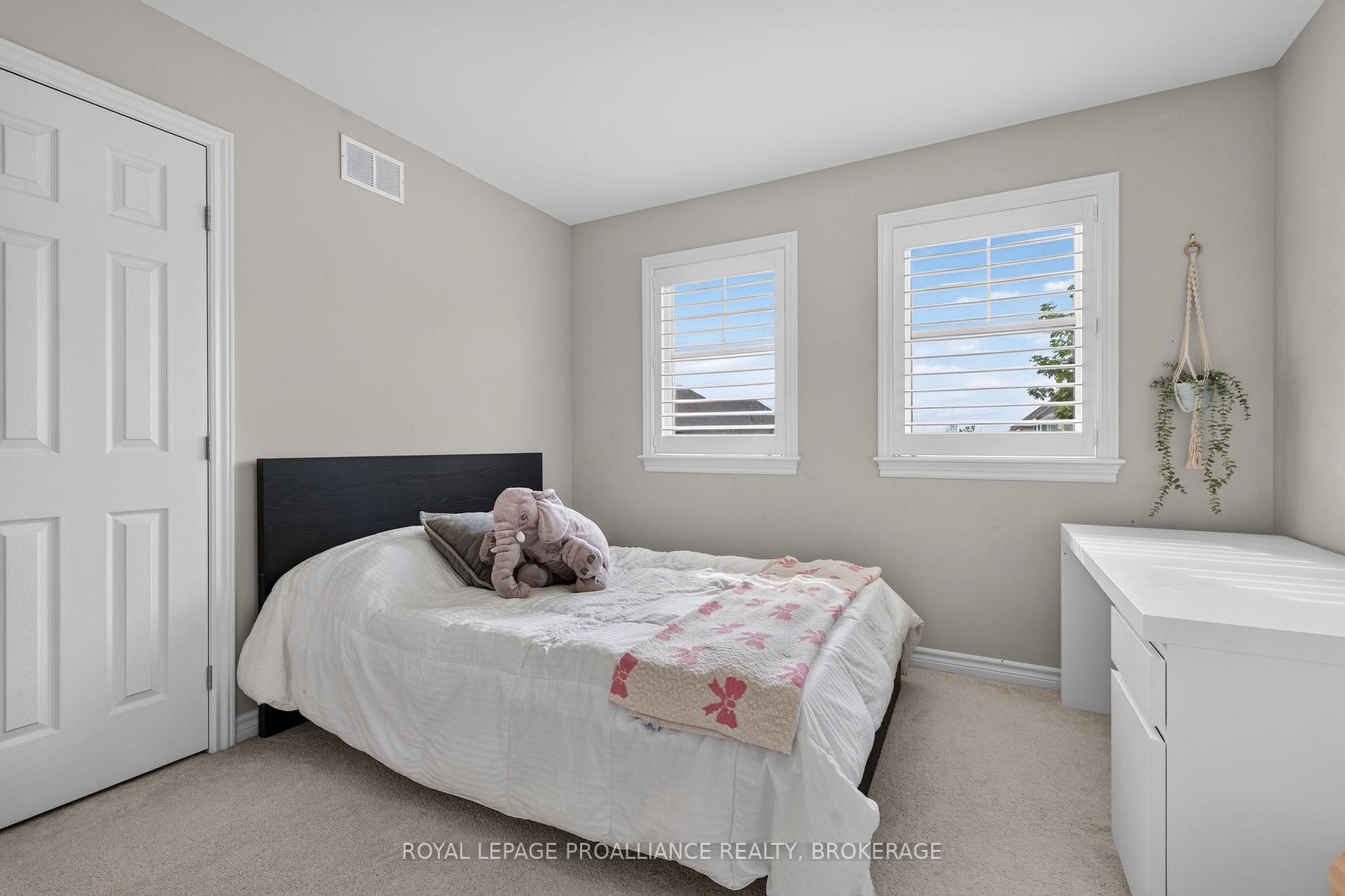 Photo 30 of 1118 Escala Crescent, Kingston, City Northwest — HOMEH