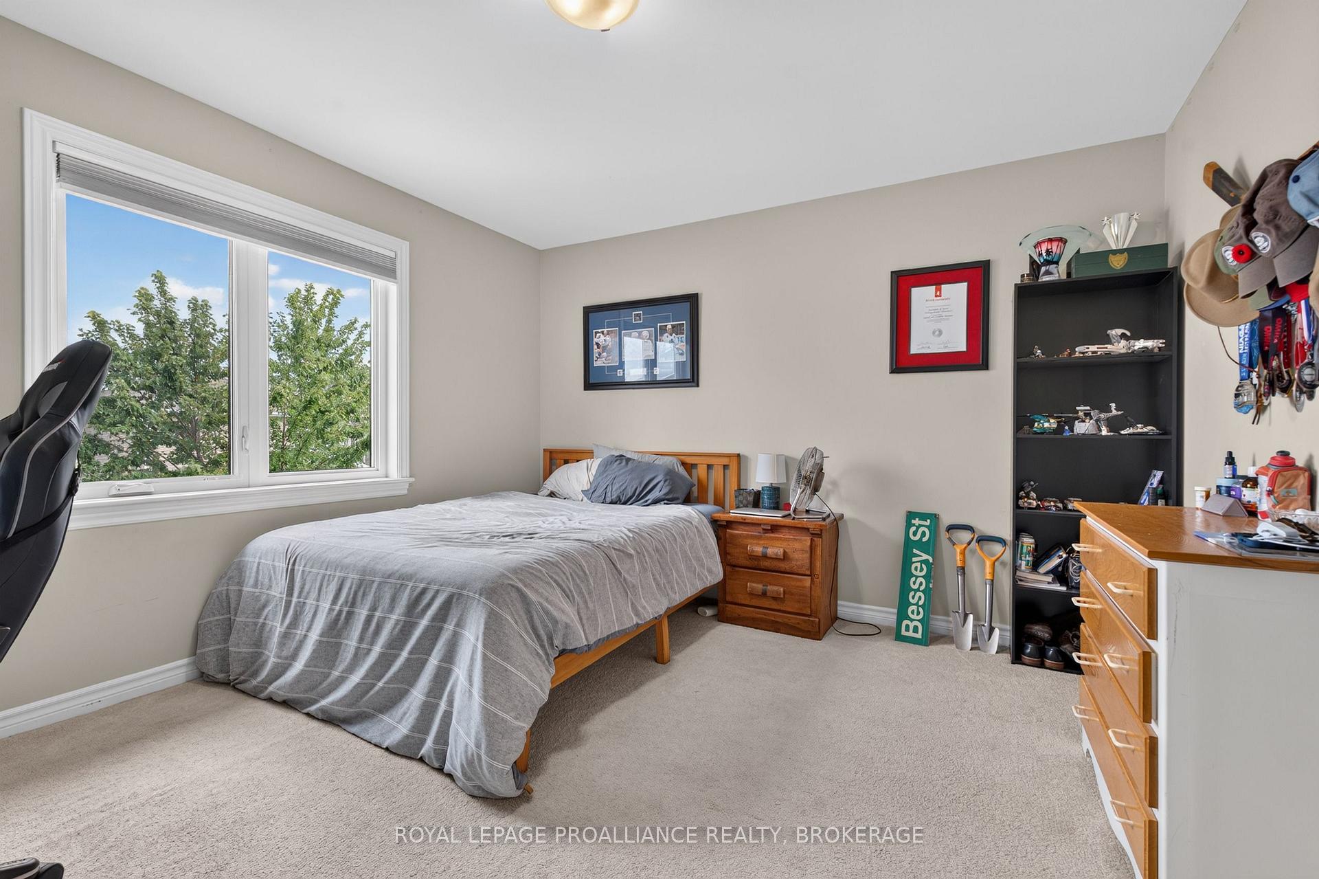 Photo 33 of 1118 Escala Crescent, Kingston, City Northwest — HOMEH