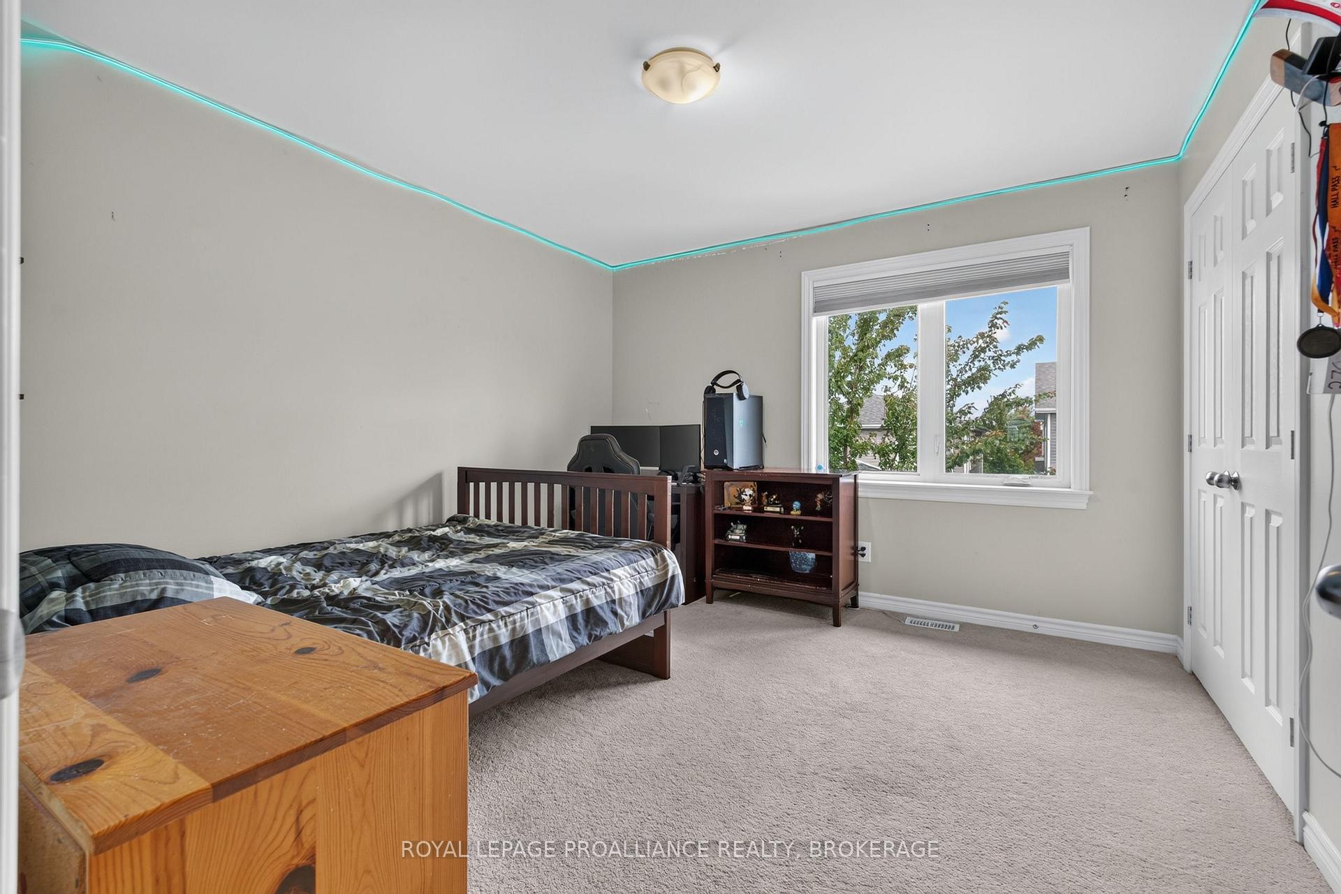Photo 35 of 1118 Escala Crescent, Kingston, City Northwest — HOMEH