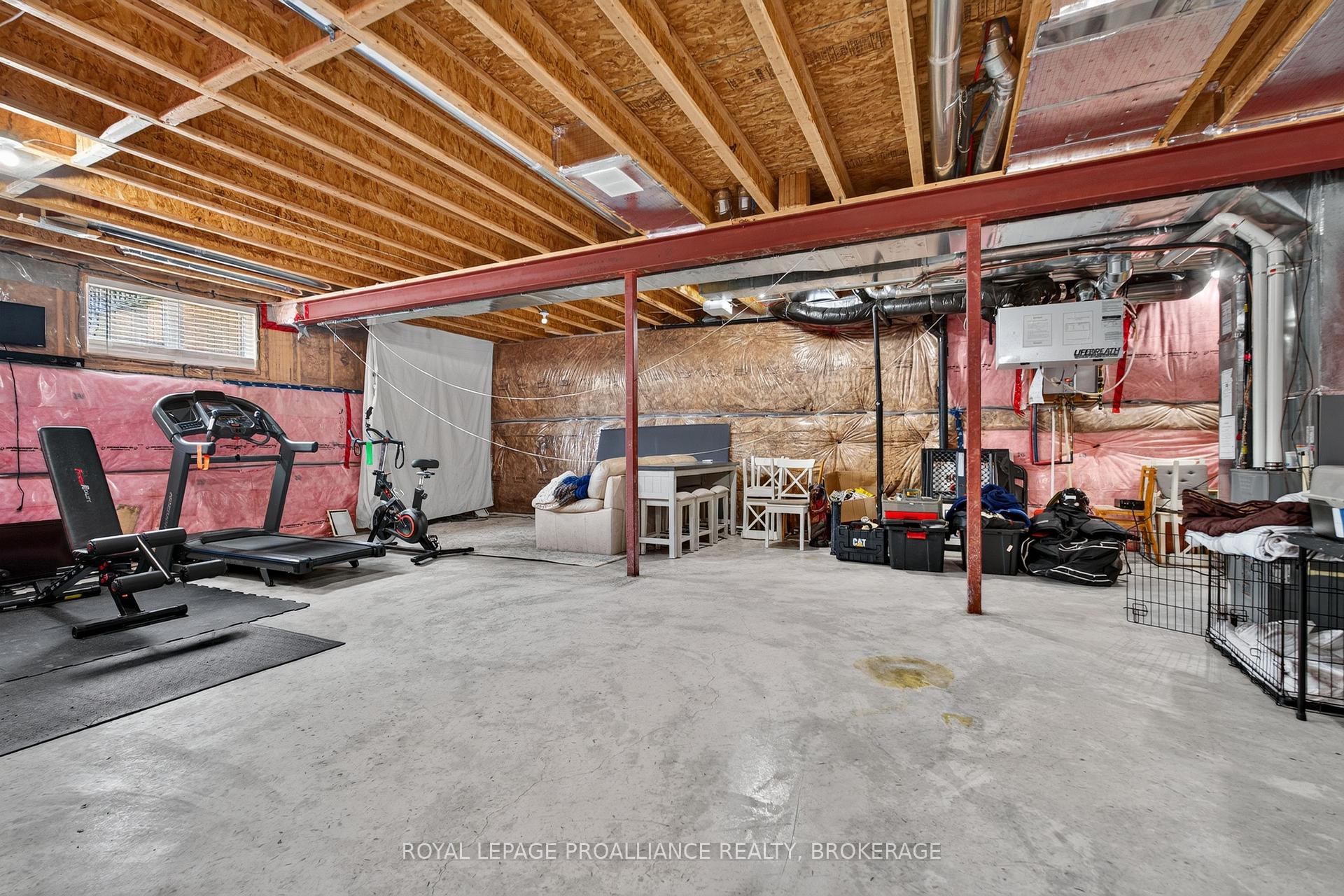 Photo 38 of 1118 Escala Crescent, Kingston, City Northwest — HOMEH