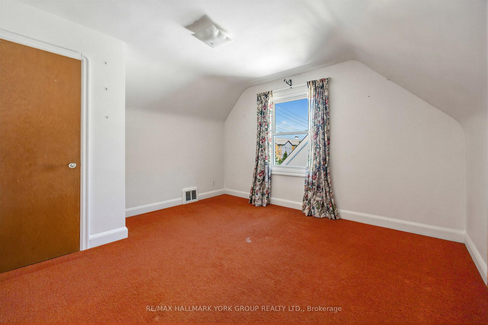 Photo 18 of 441 Ritson Road N, Oshawa, O'Neill — HOMEH