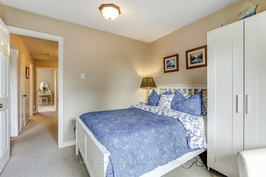 Photo 23 of 4 Edgewater Drive, Hamilton, Lakeshore — HOMEH