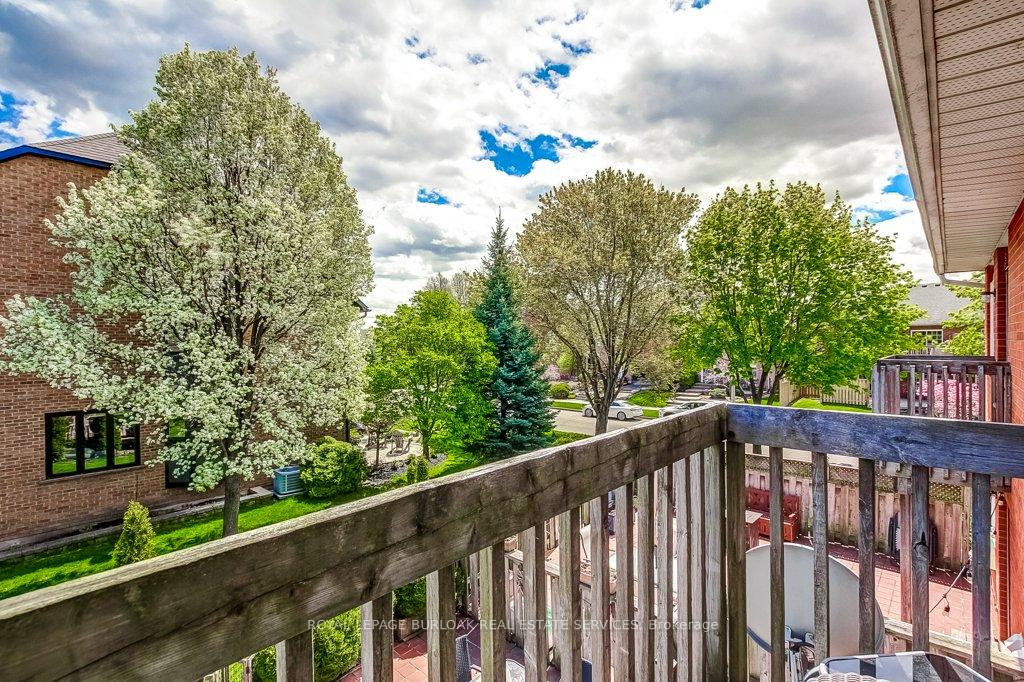 Photo 24 of 4 Edgewater Drive, Hamilton, Lakeshore — HOMEH