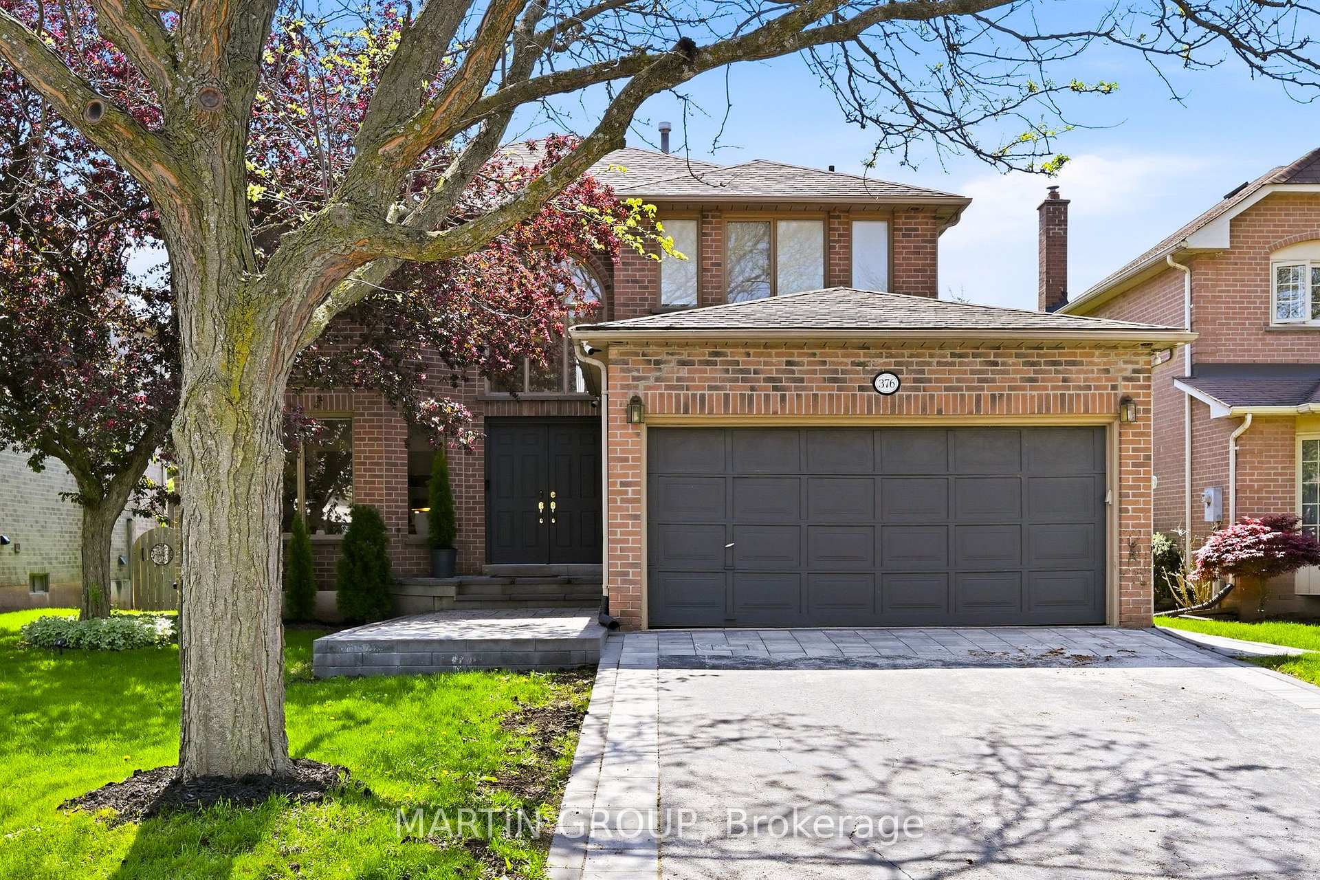 Front of 376 Carrier Lane