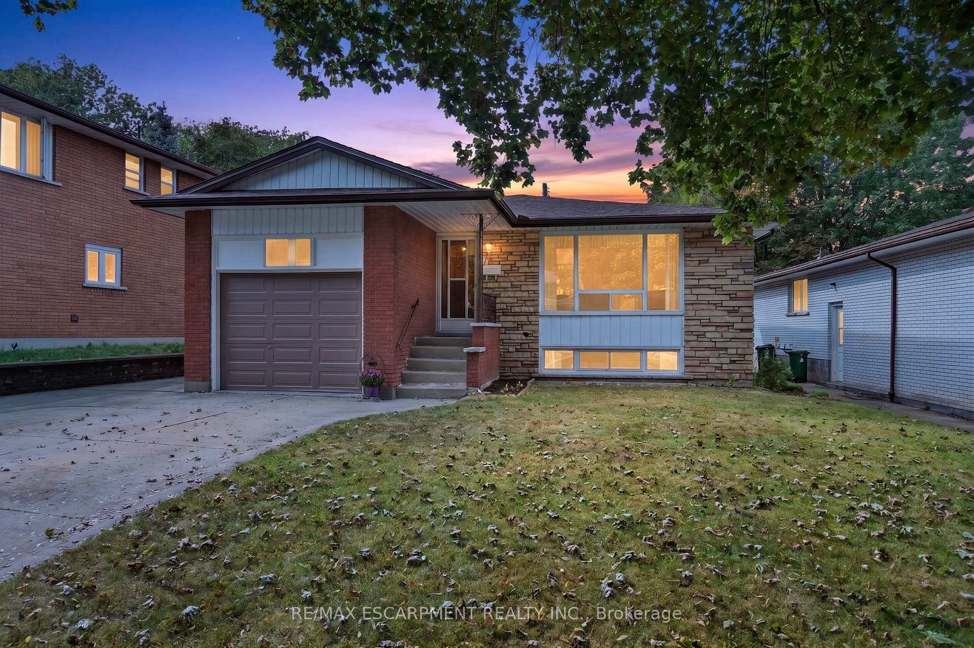 Photo 1 of 80 Sarasota Avenue, Hamilton, Rolston — HOMEH