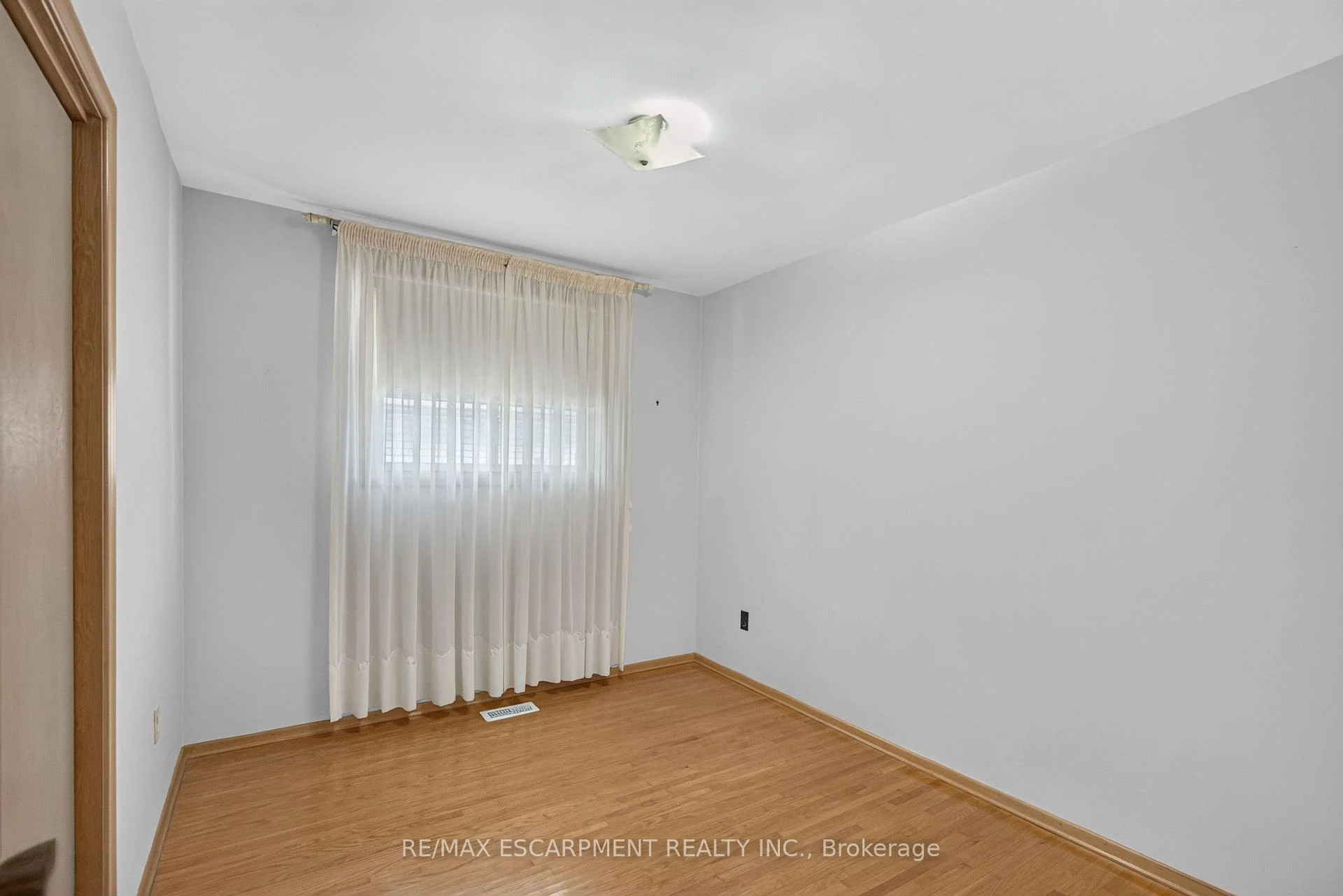 Photo 25 of 80 Sarasota Avenue, Hamilton, Rolston — HOMEH