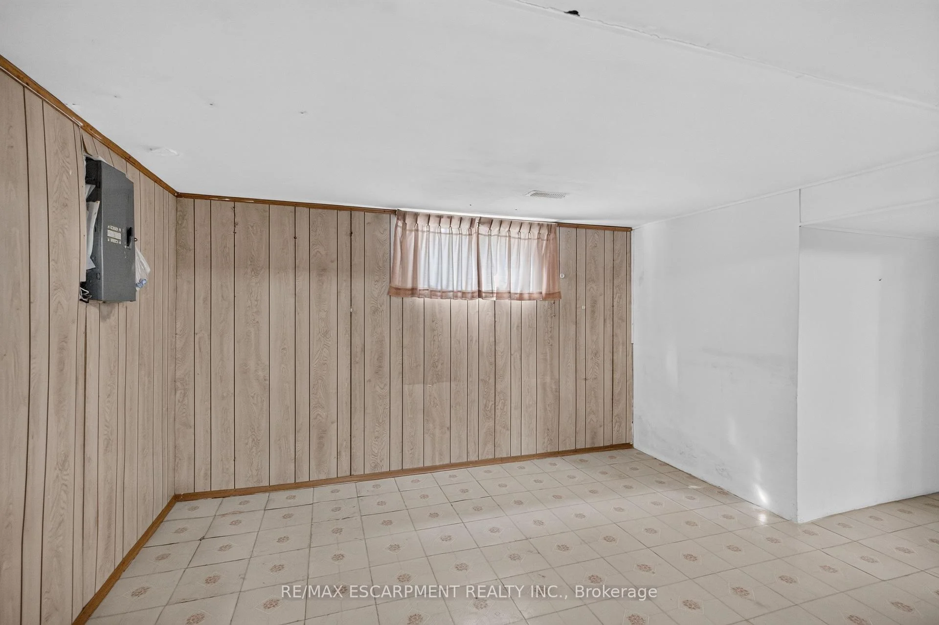 Photo 48 of 80 Sarasota Avenue, Hamilton, Rolston — HOMEH