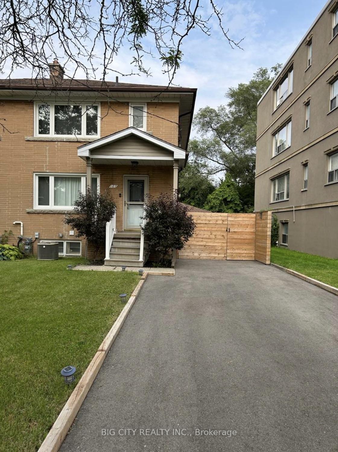 Photo 1 of Unit Lower, 107 Brookhaven Drive, North York, Brookhaven-Amesbury — HOMEH