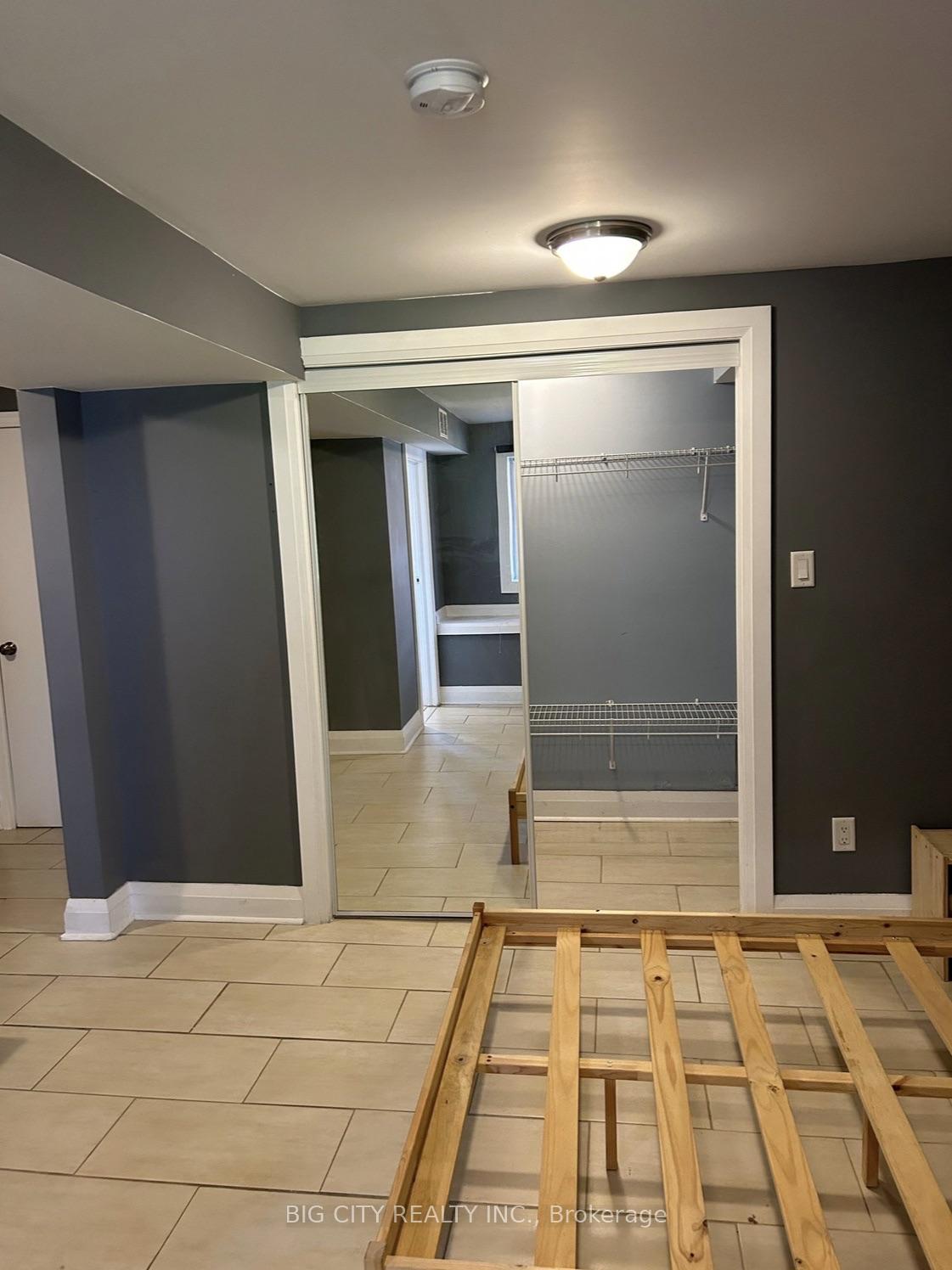 Photo 11 of Unit Lower, 107 Brookhaven Drive, North York, Brookhaven-Amesbury — HOMEH