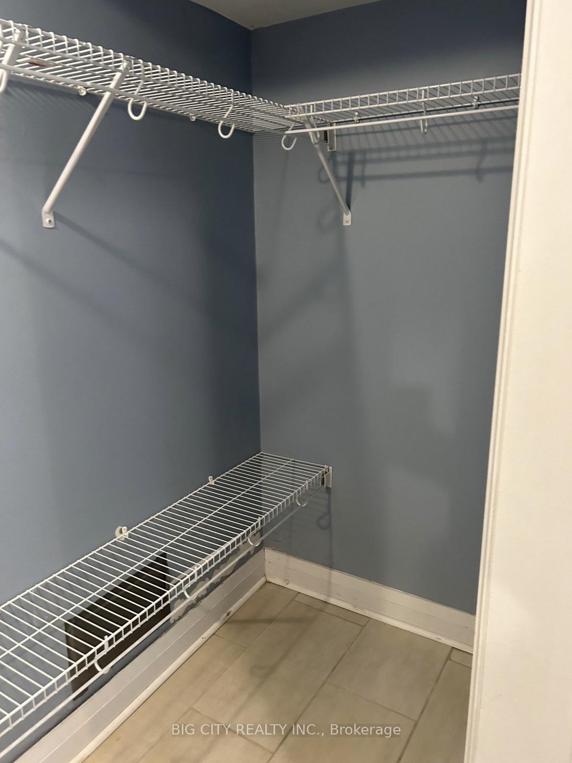 Photo 12 of Unit Lower, 107 Brookhaven Drive, North York, Brookhaven-Amesbury — HOMEH