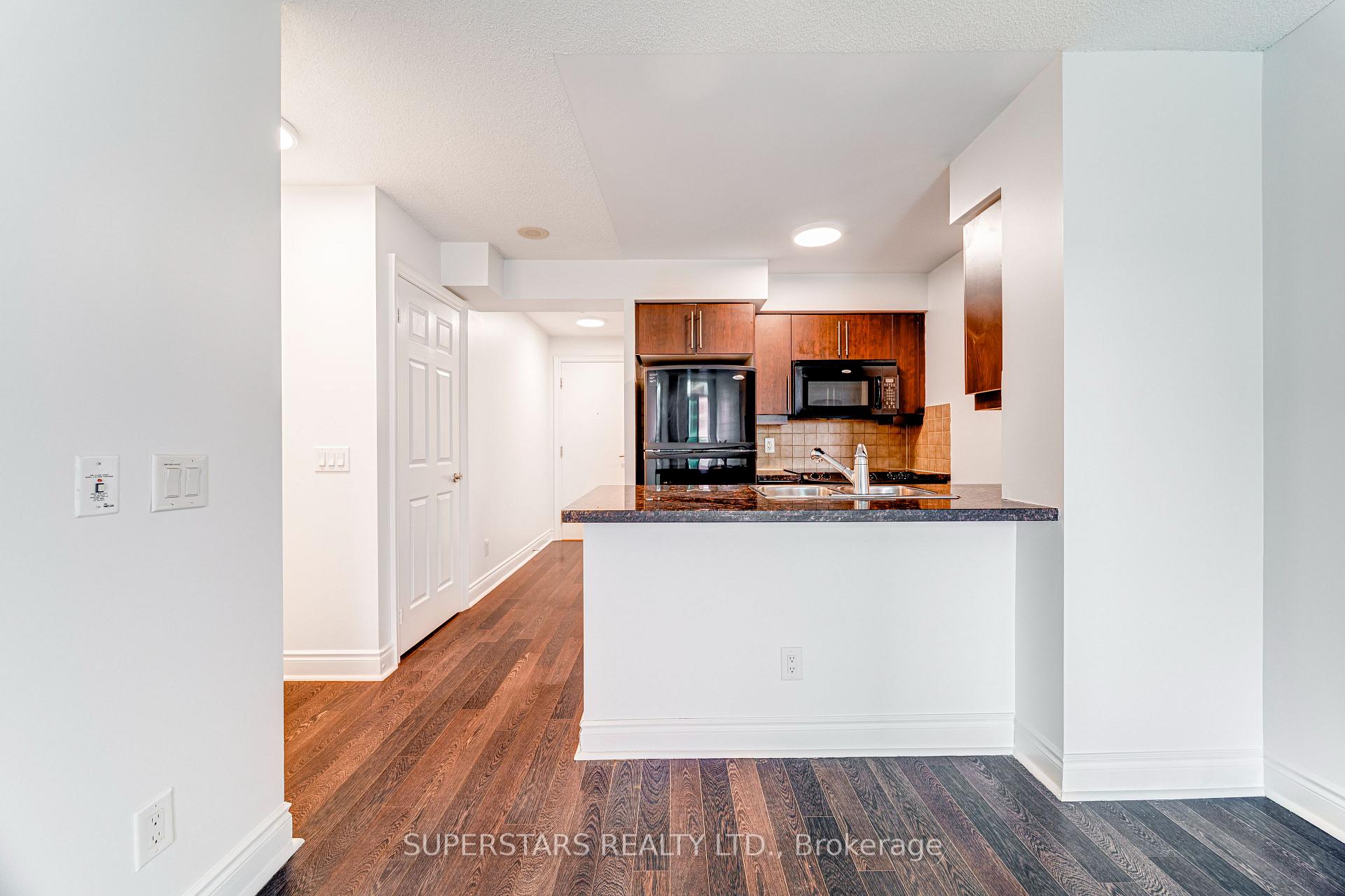 Photo 14 of Unit 524, 25 Greenview Avenue, North York, Newtonbrook West — HOMEH