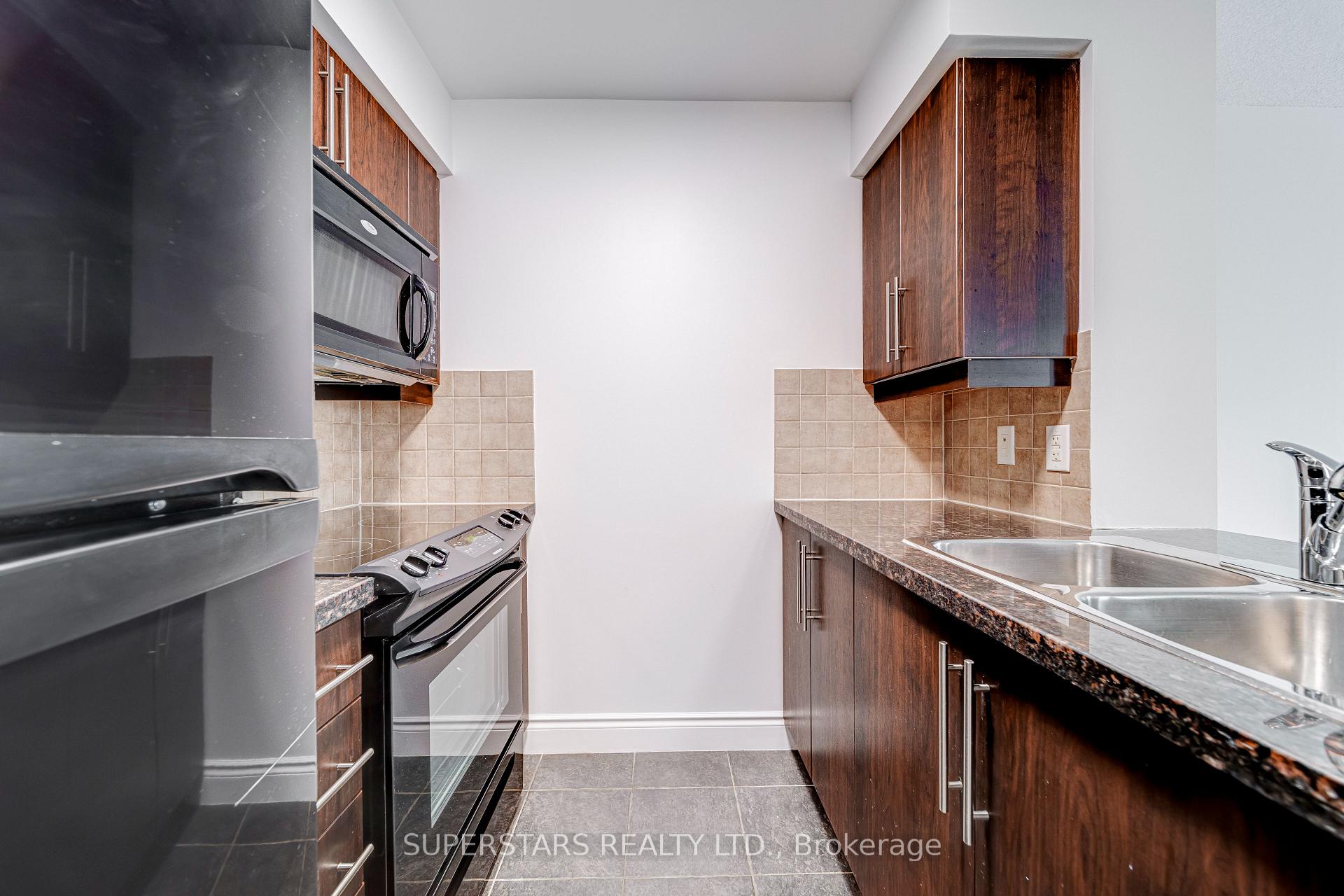 Photo 15 of Unit 524, 25 Greenview Avenue, North York, Newtonbrook West — HOMEH