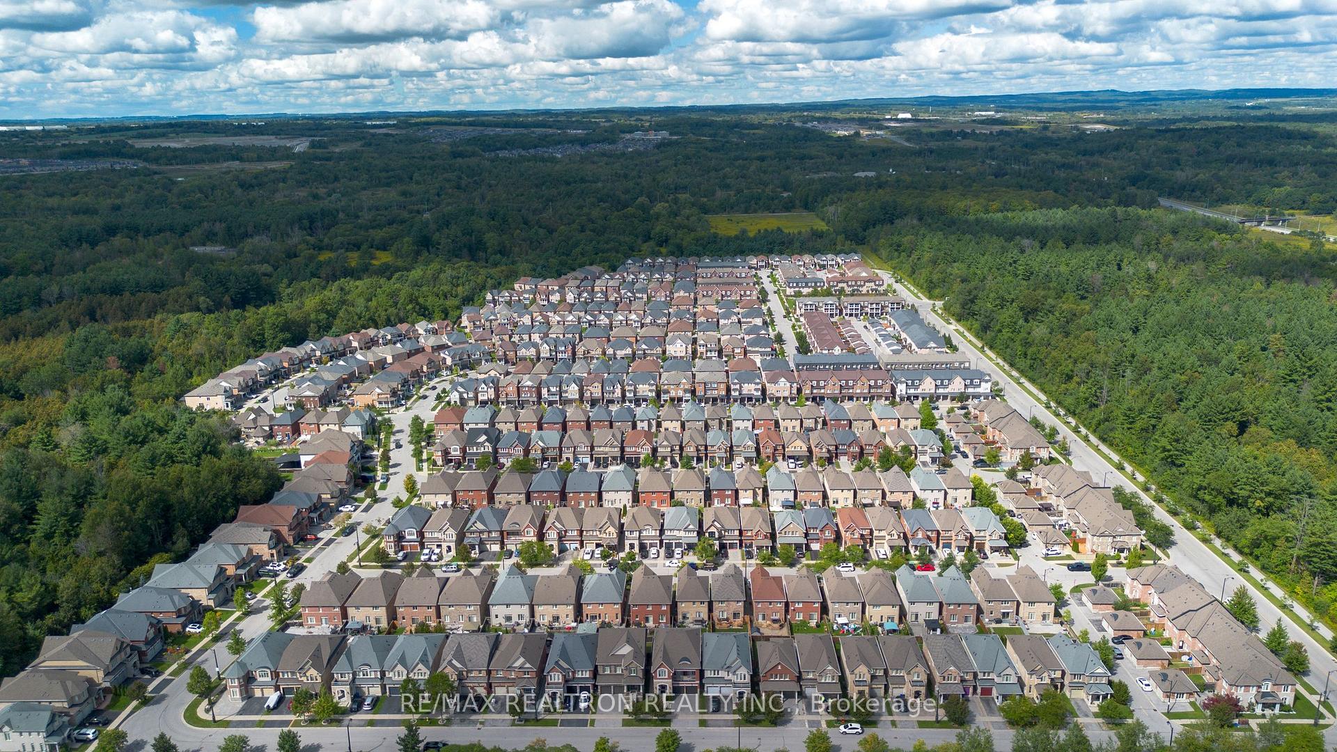 Photo 11 of 1548 Winville Road, Pickering, Duffin Heights — HOMEH