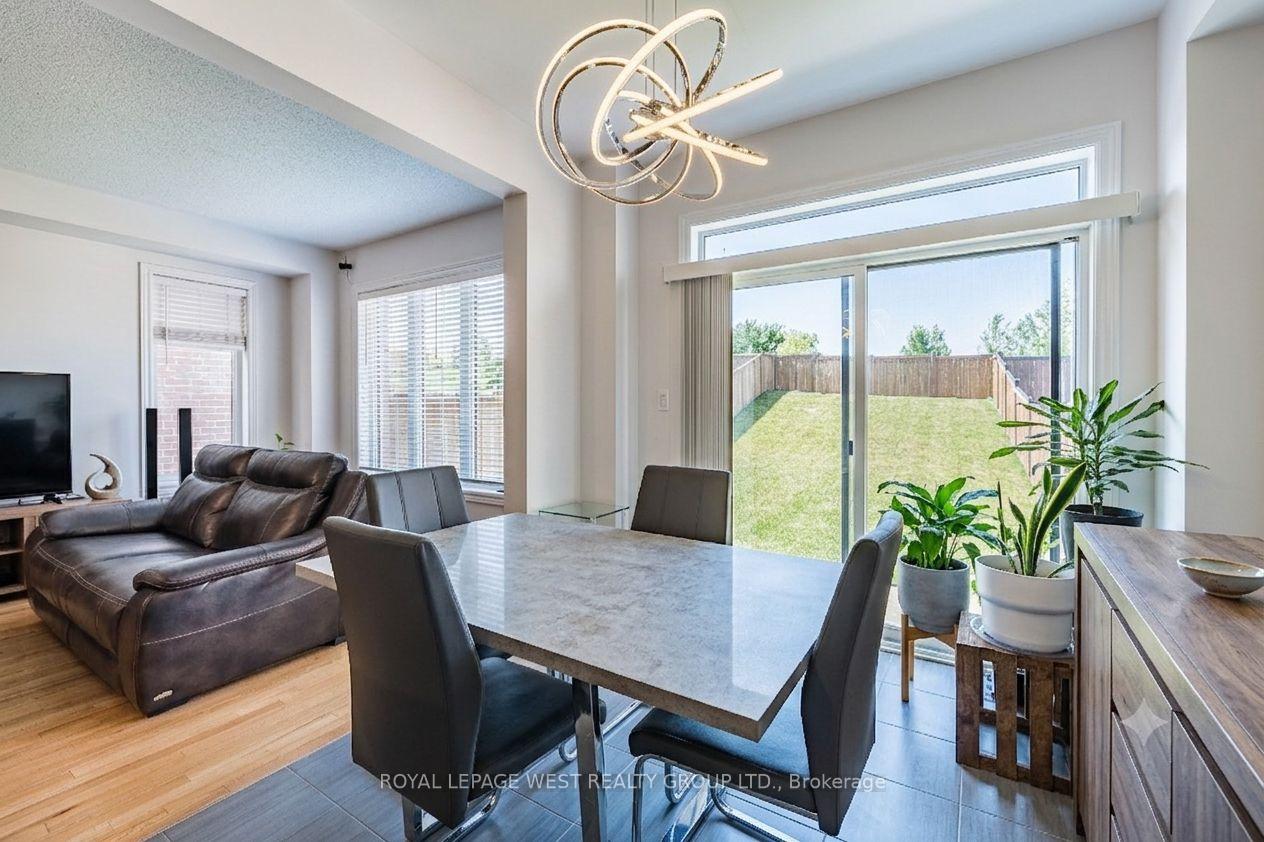 Photo 4 of 1278 Aquarius Trail, Pickering, Rural Pickering — HOMEH