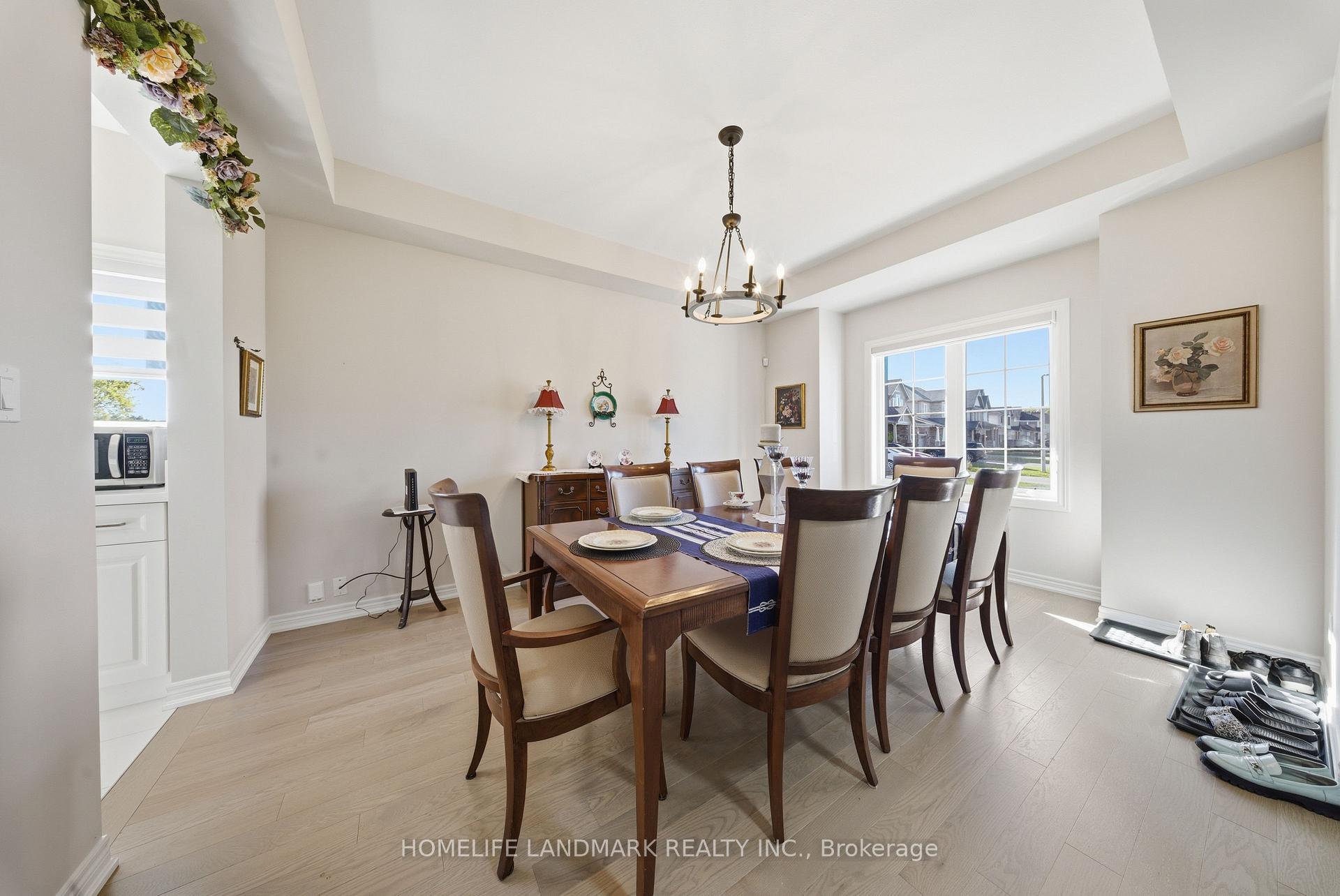 Photo 4 of 49 Monarch Street, Welland, Coyle Creek — HOMEH