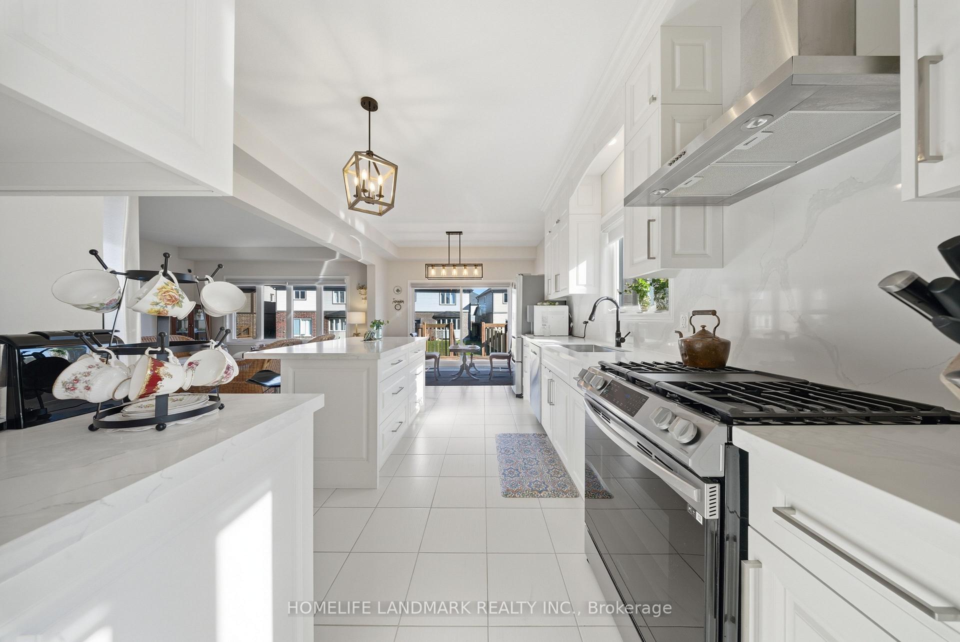 Photo 7 of 49 Monarch Street, Welland, Coyle Creek — HOMEH
