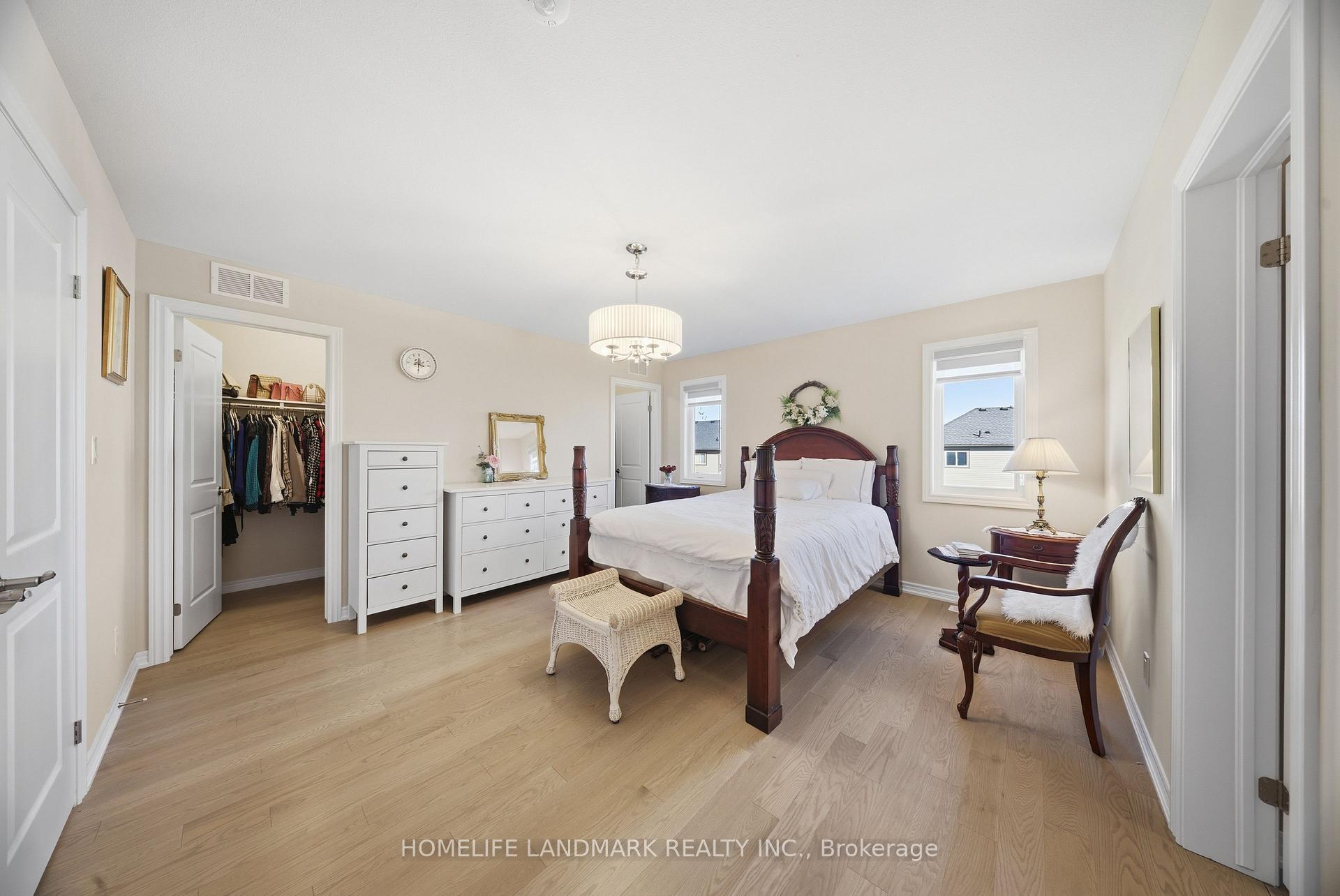 Photo 18 of 49 Monarch Street, Welland, Coyle Creek — HOMEH
