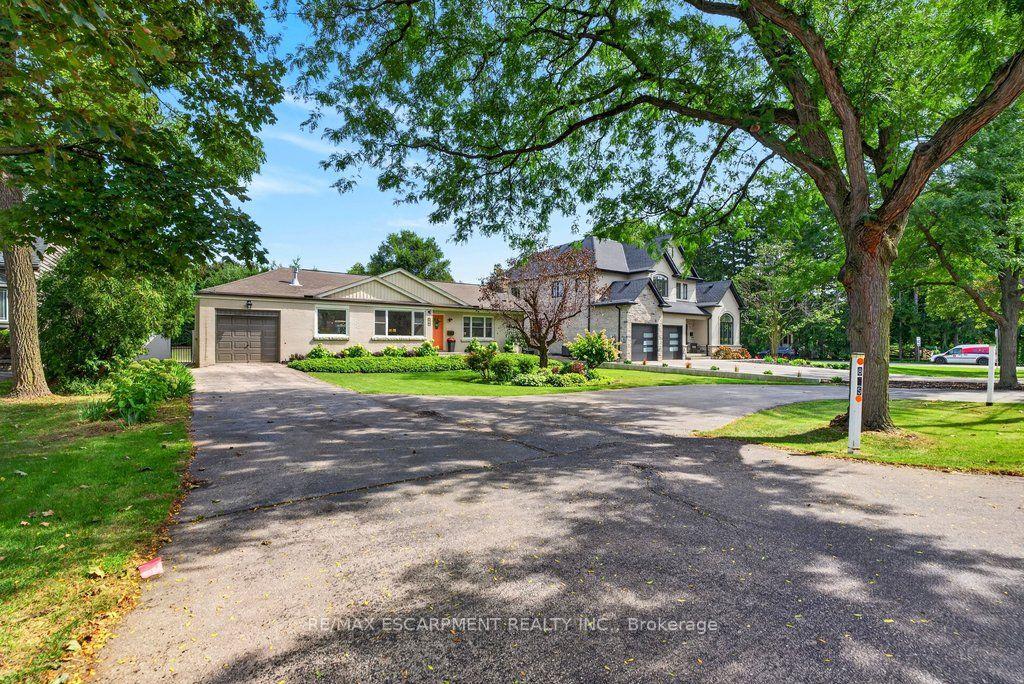 Photo 3 of 825 King Road, Burlington, LaSalle — HOMEH