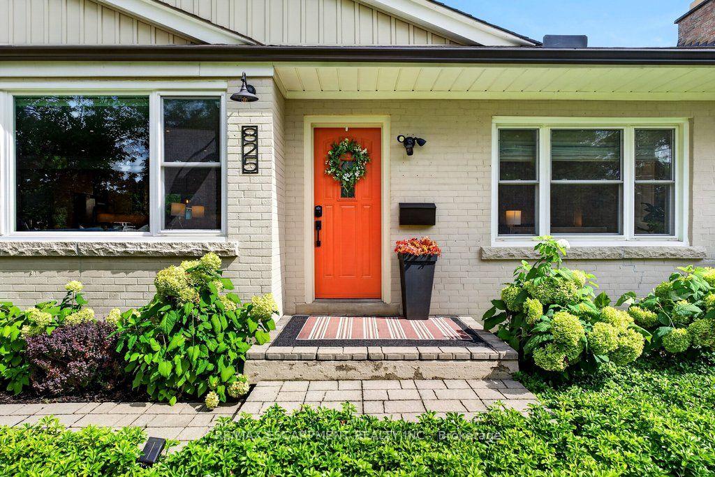 Photo 4 of 825 King Road, Burlington, LaSalle — HOMEH