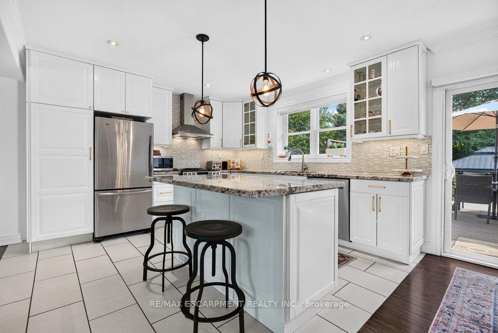 Photo 12 of 825 King Road, Burlington, LaSalle — HOMEH